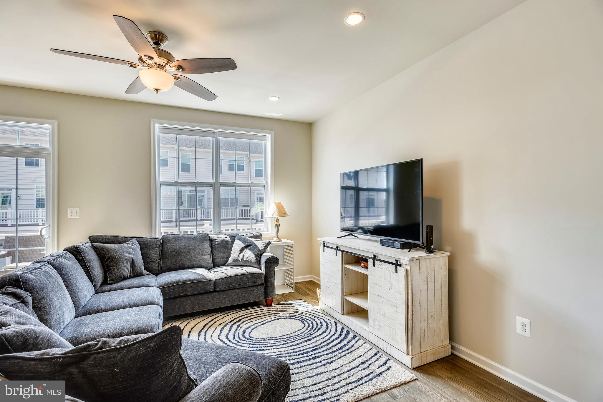 LOUDOUN VALLEY ESTATES 2 - Residential