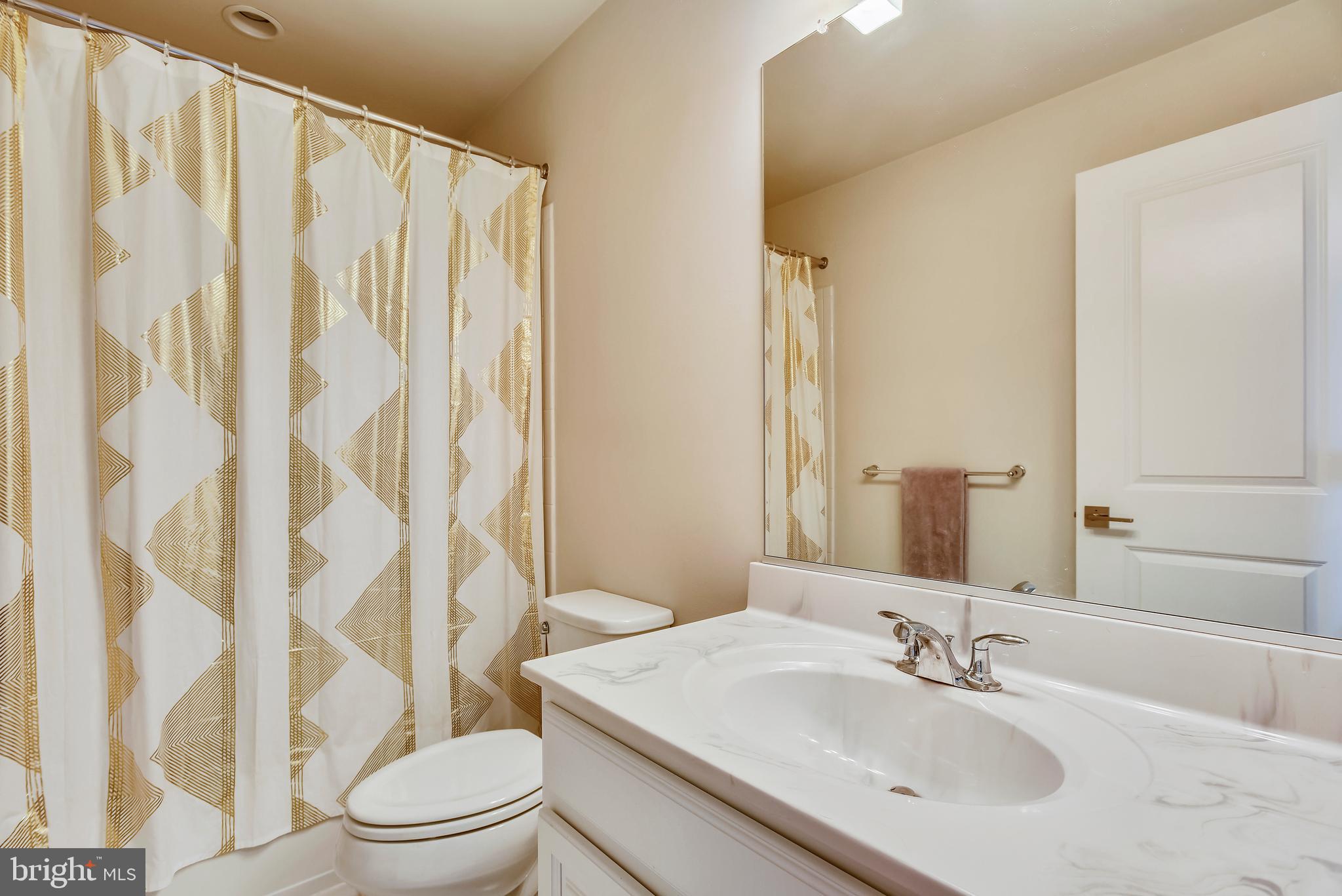 LOUDOUN VALLEY ESTATES 2 - Residential