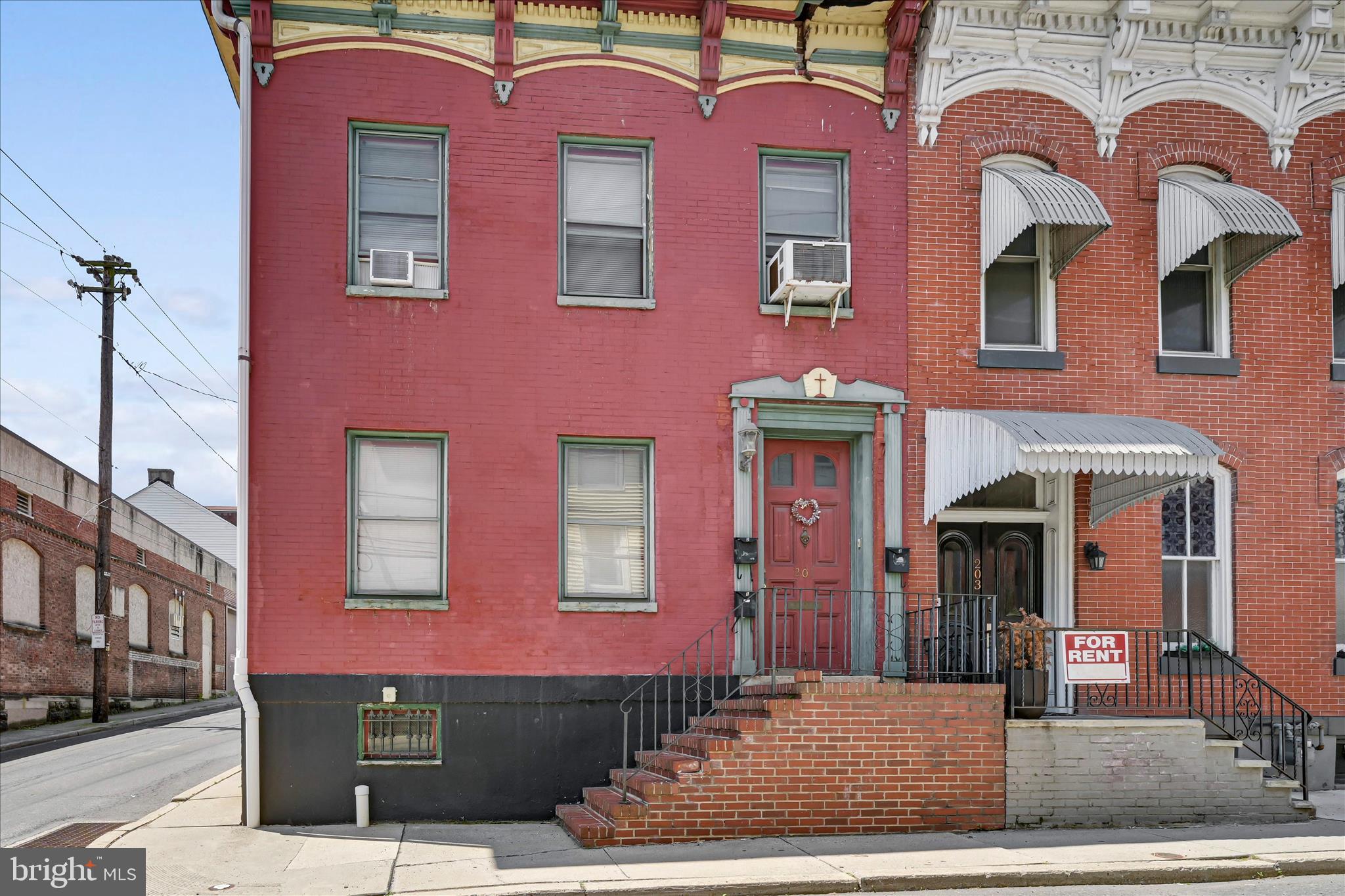 201 N 2ND STREET