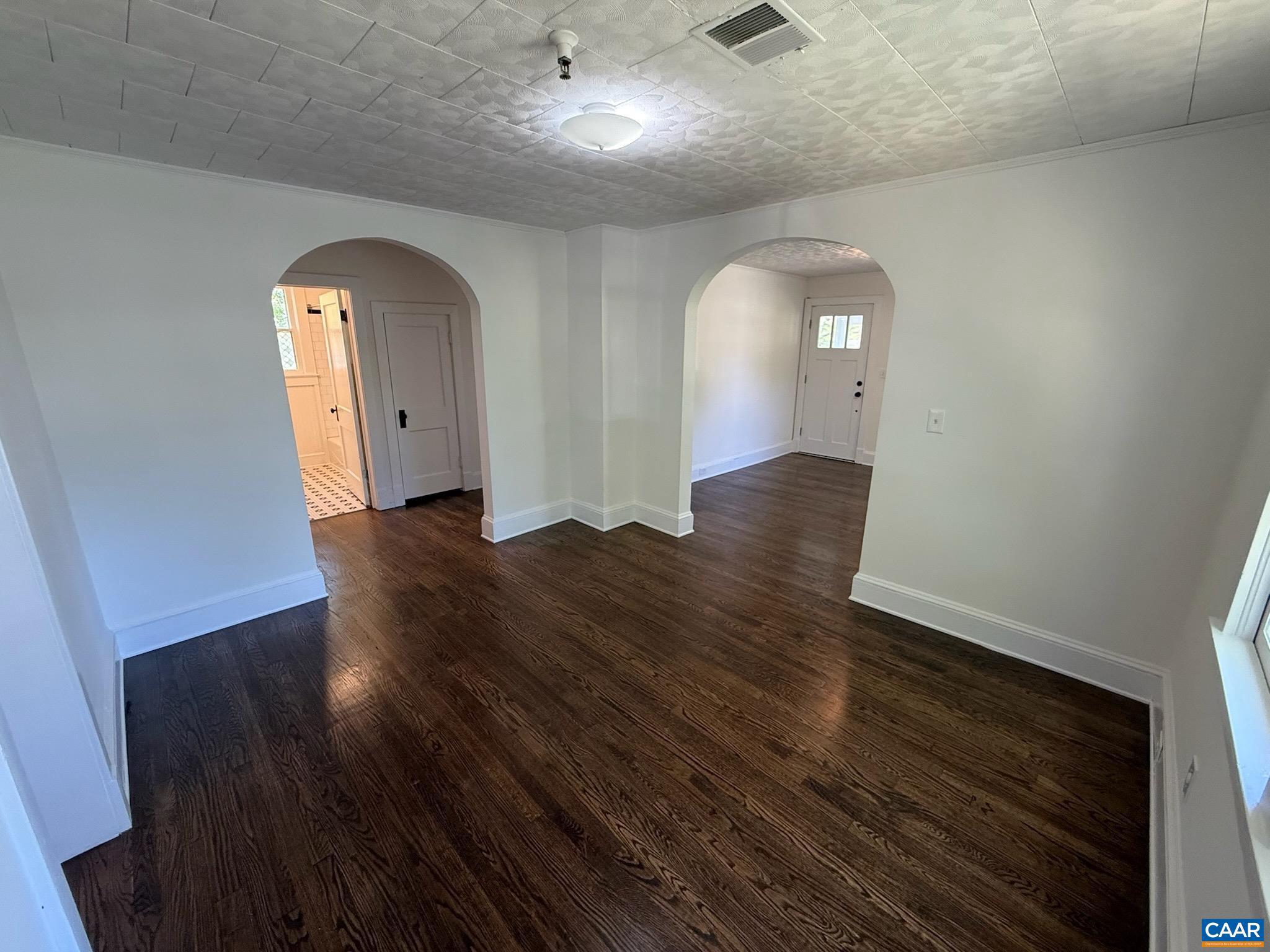 UNKNOWN - Residential Lease