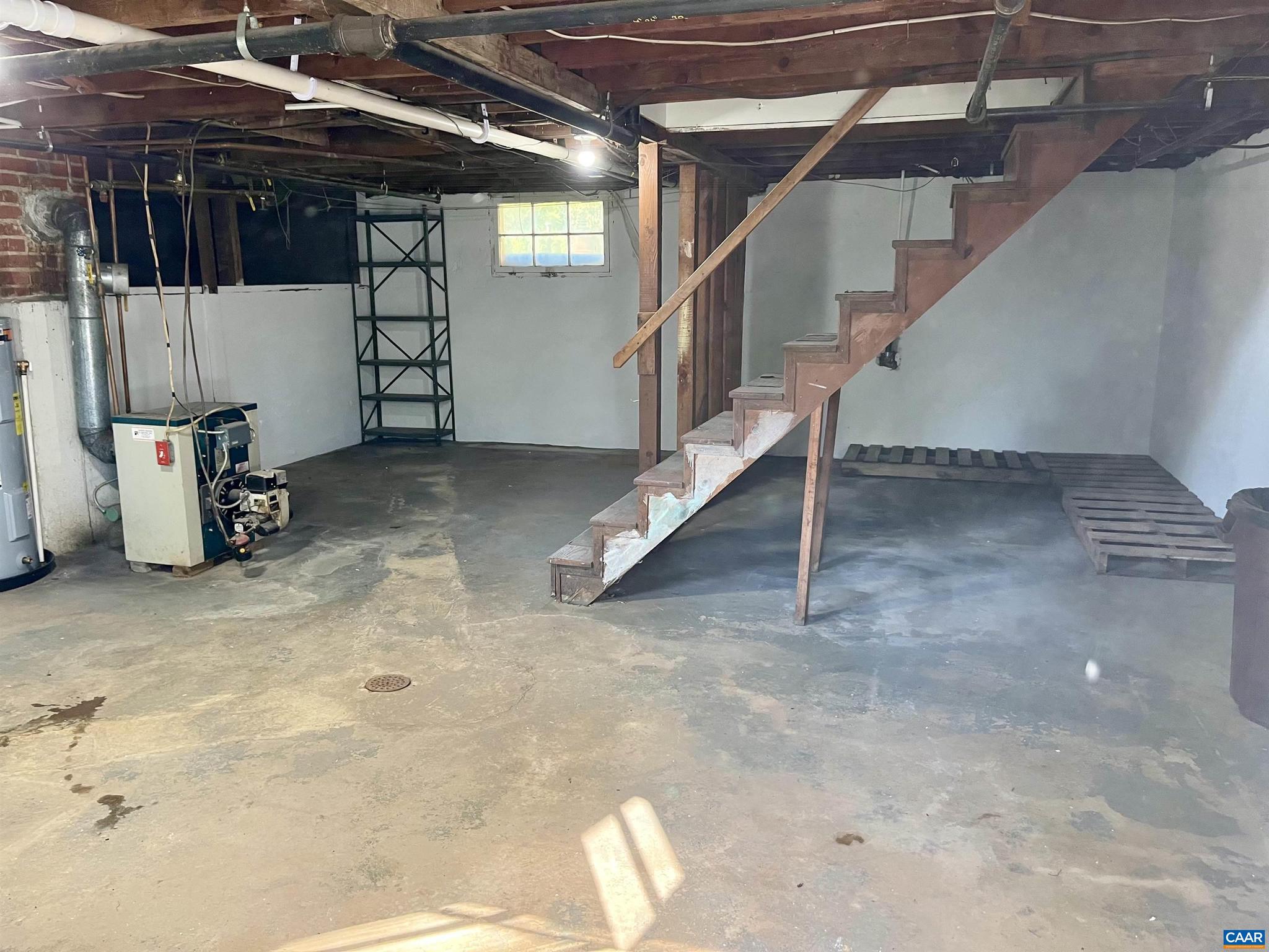 UNKNOWN - Residential Lease