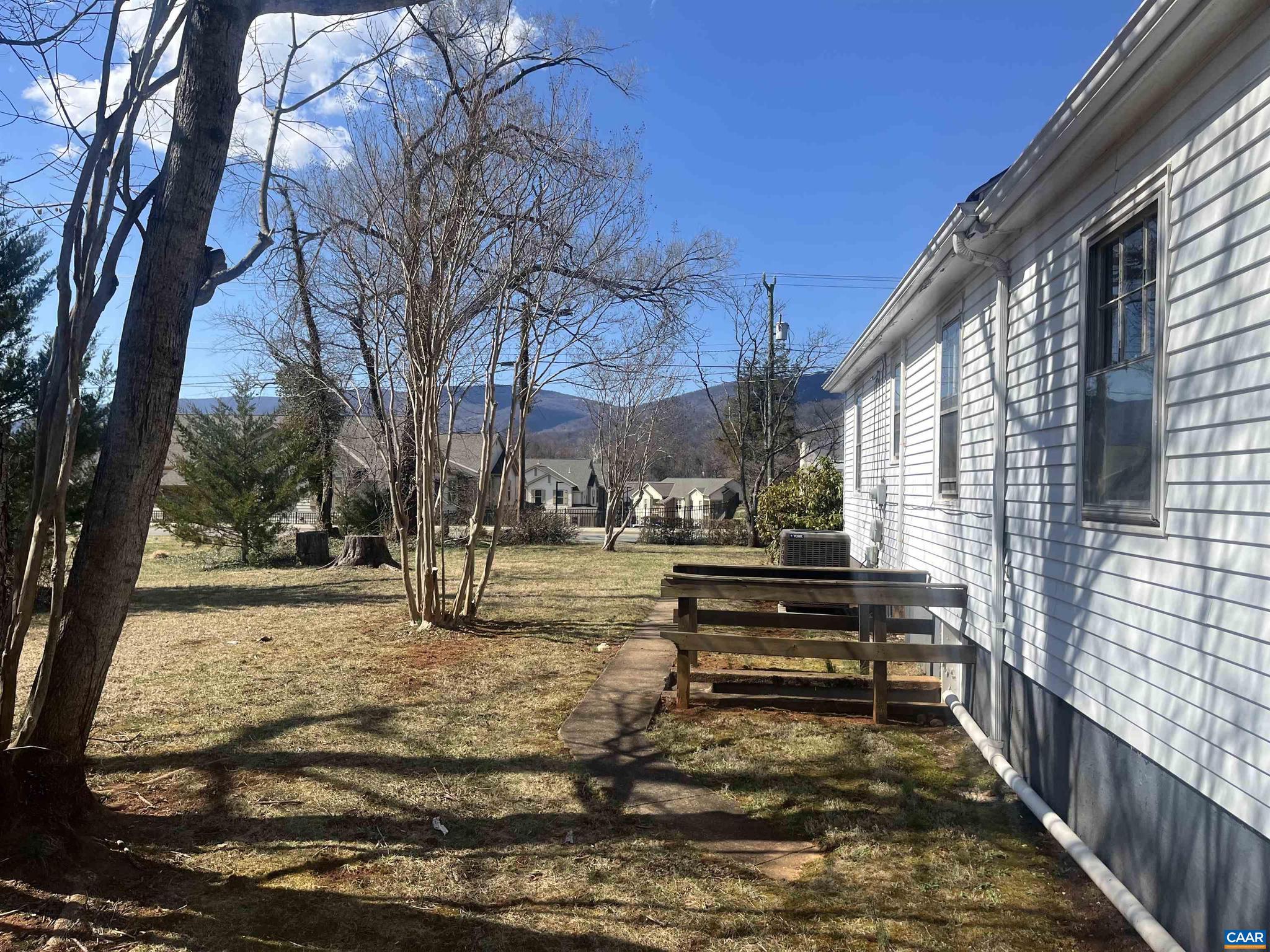 UNKNOWN - Residential Lease