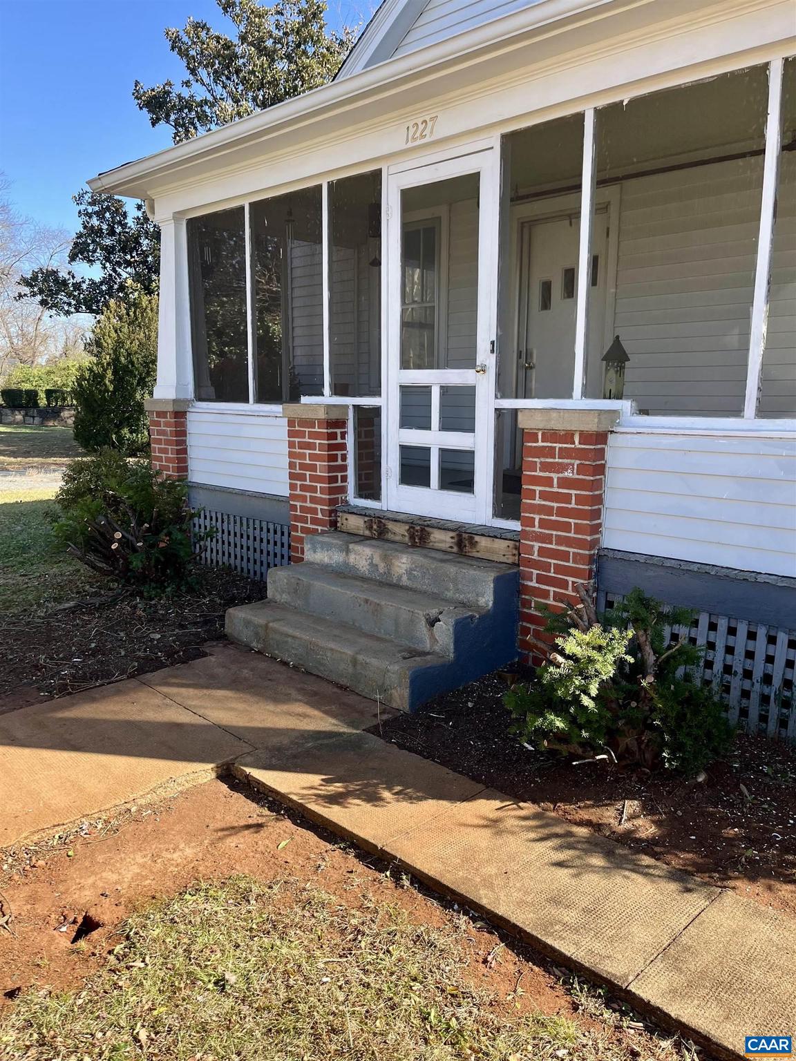 UNKNOWN - Residential Lease