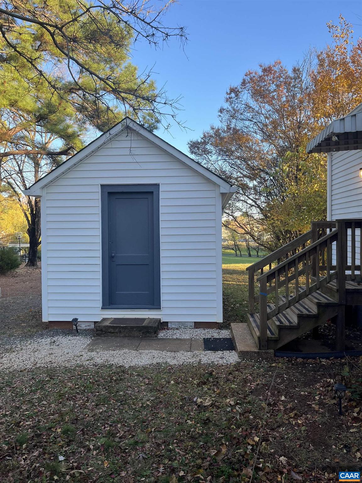 UNKNOWN - Residential Lease