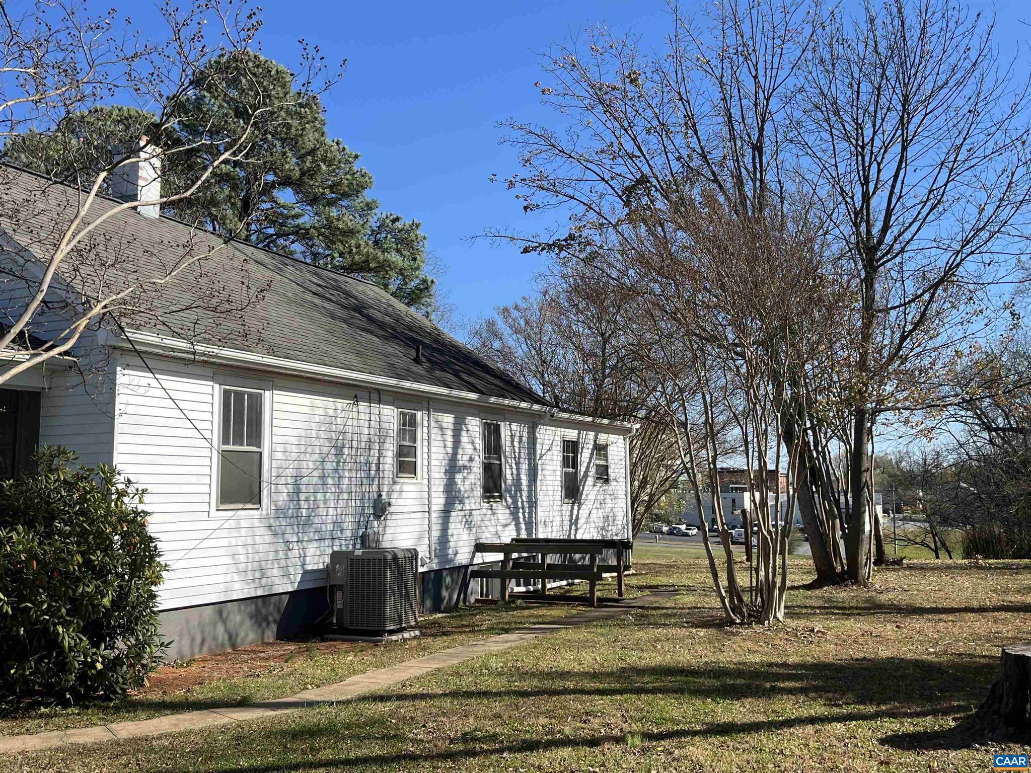 UNKNOWN - Residential Lease