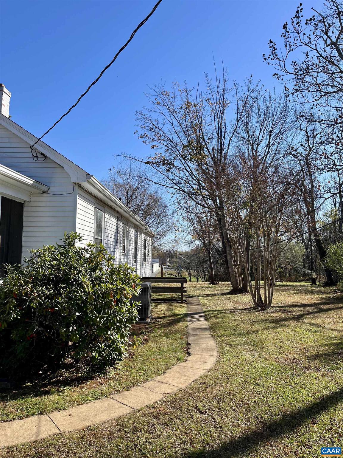 UNKNOWN - Residential Lease