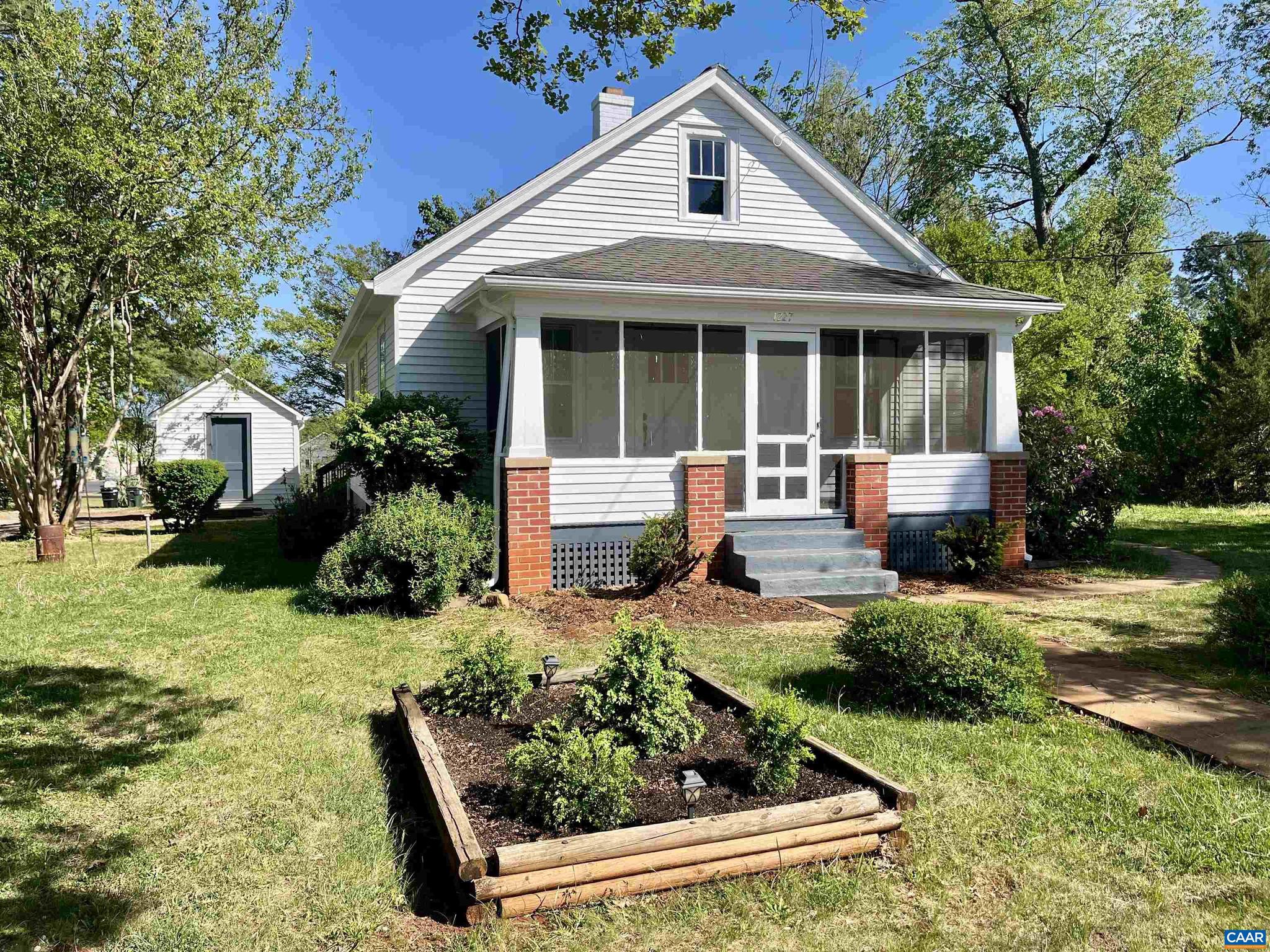 UNKNOWN - Residential Lease