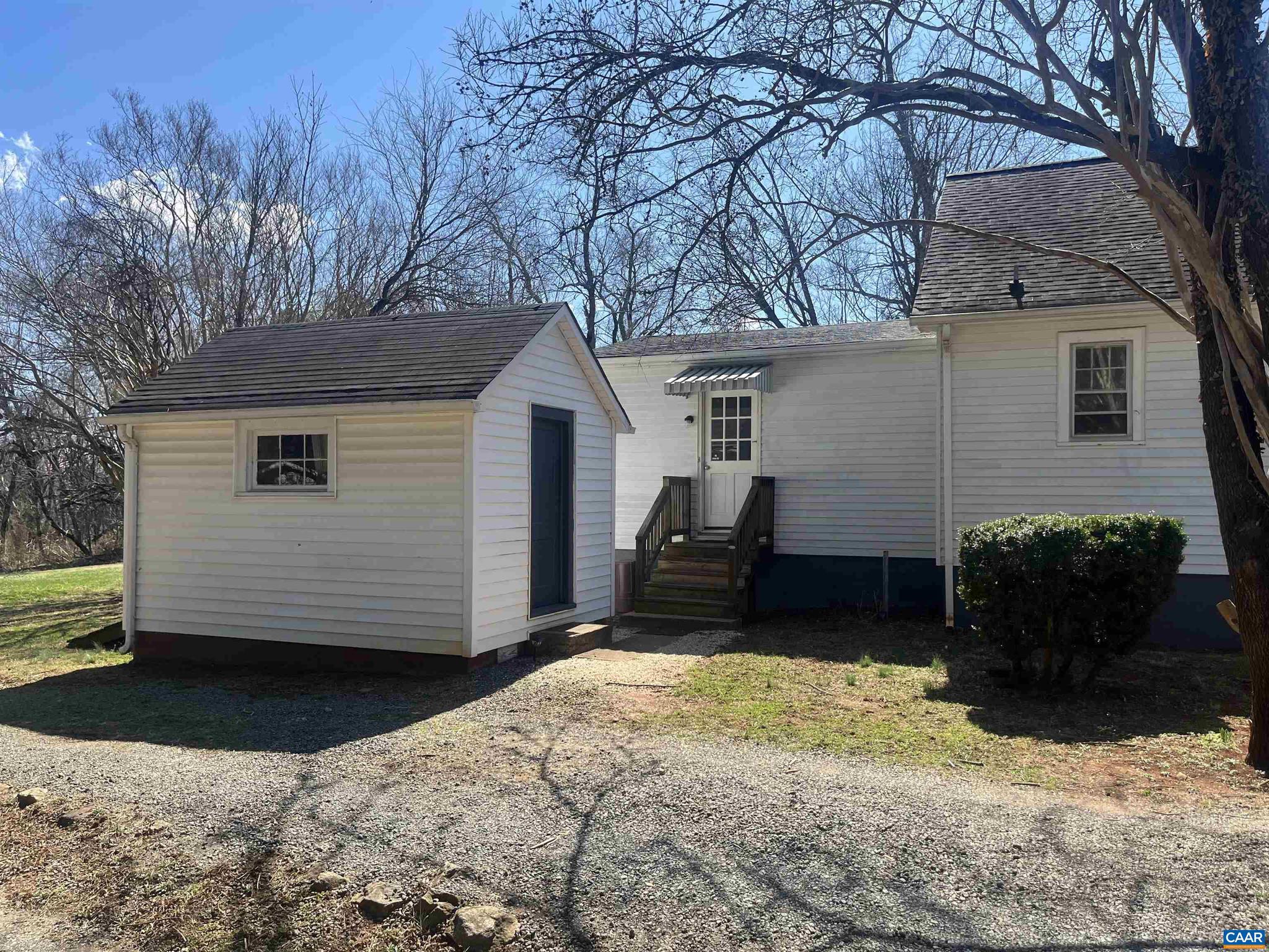 UNKNOWN - Residential Lease