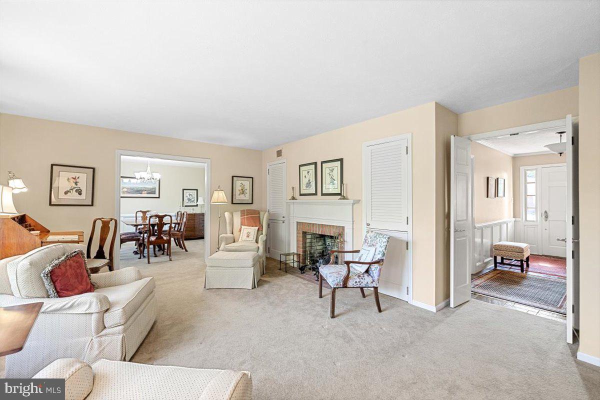 WHITTIER ACRES - Residential