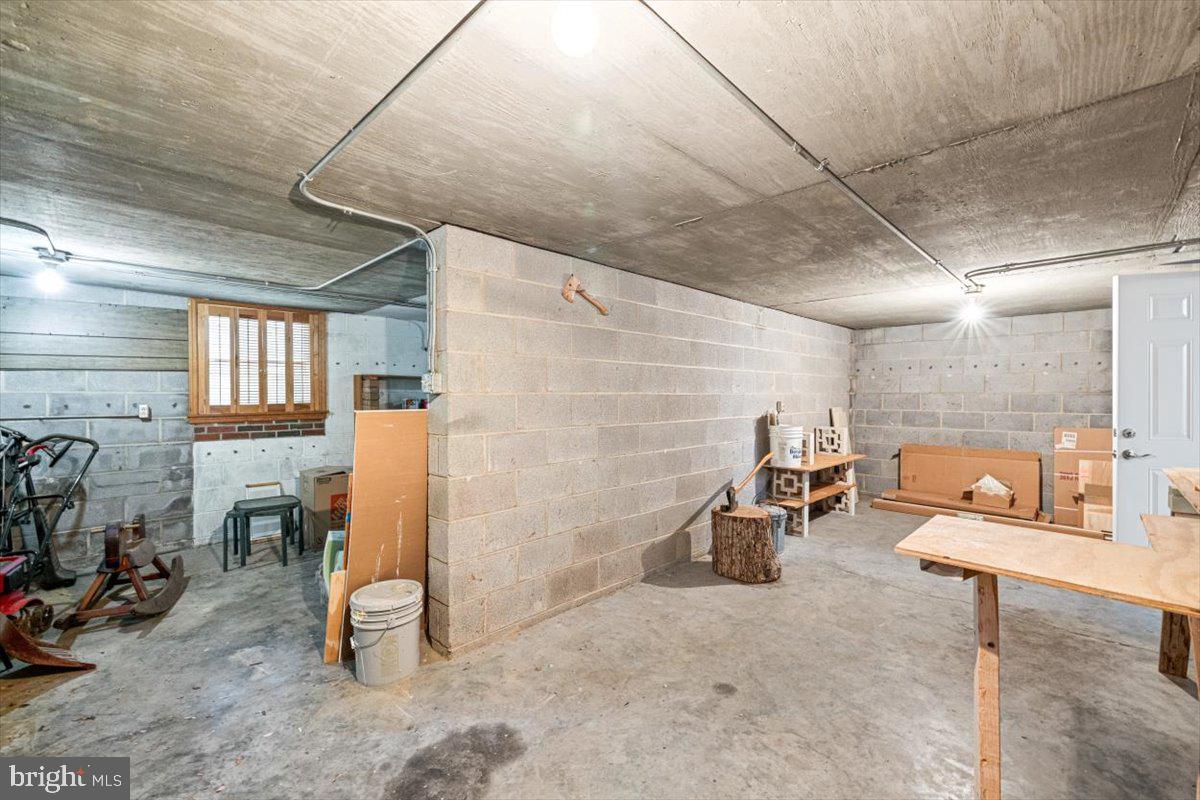 WHITTIER ACRES - Residential