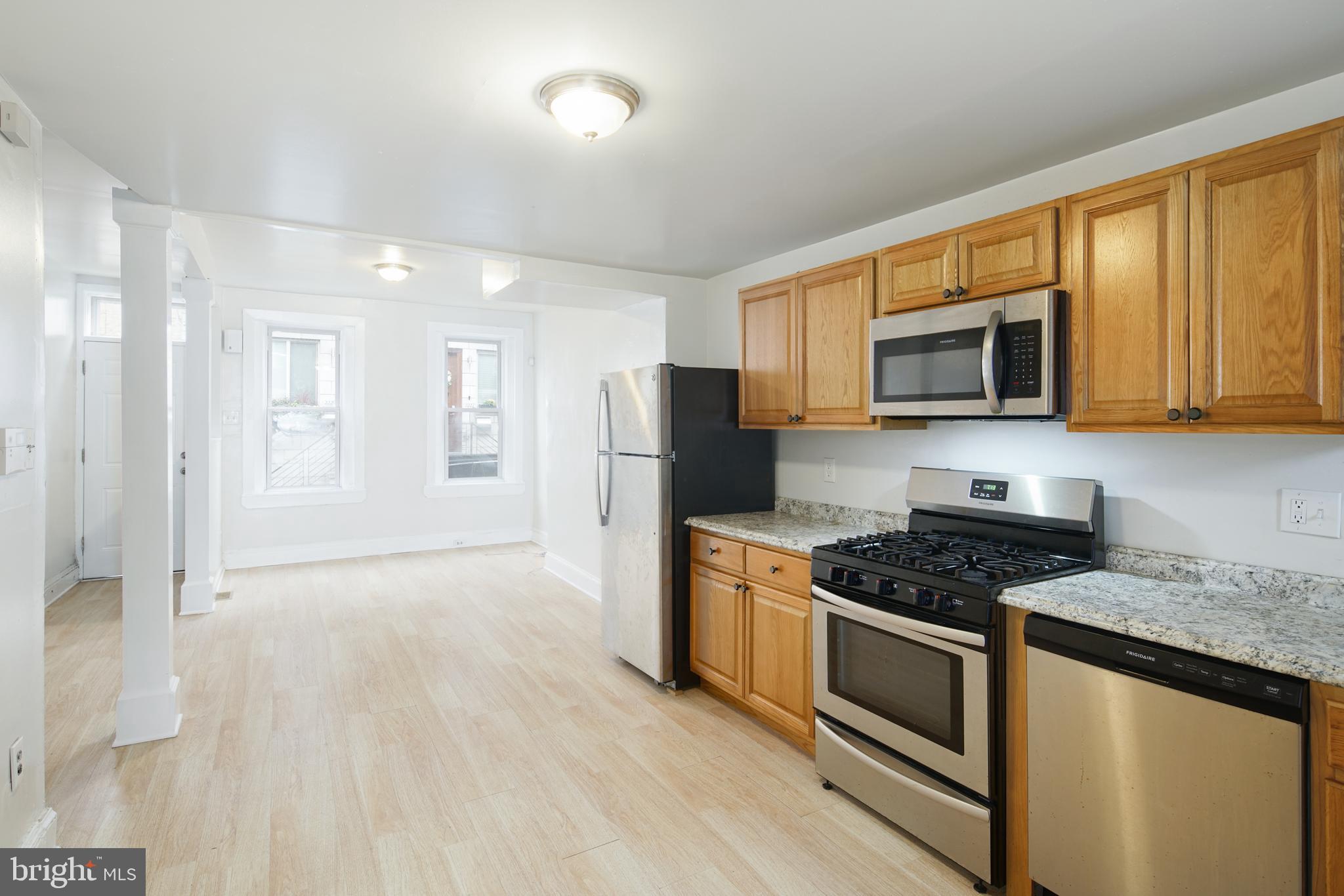 POINT BREEZE - Residential Lease