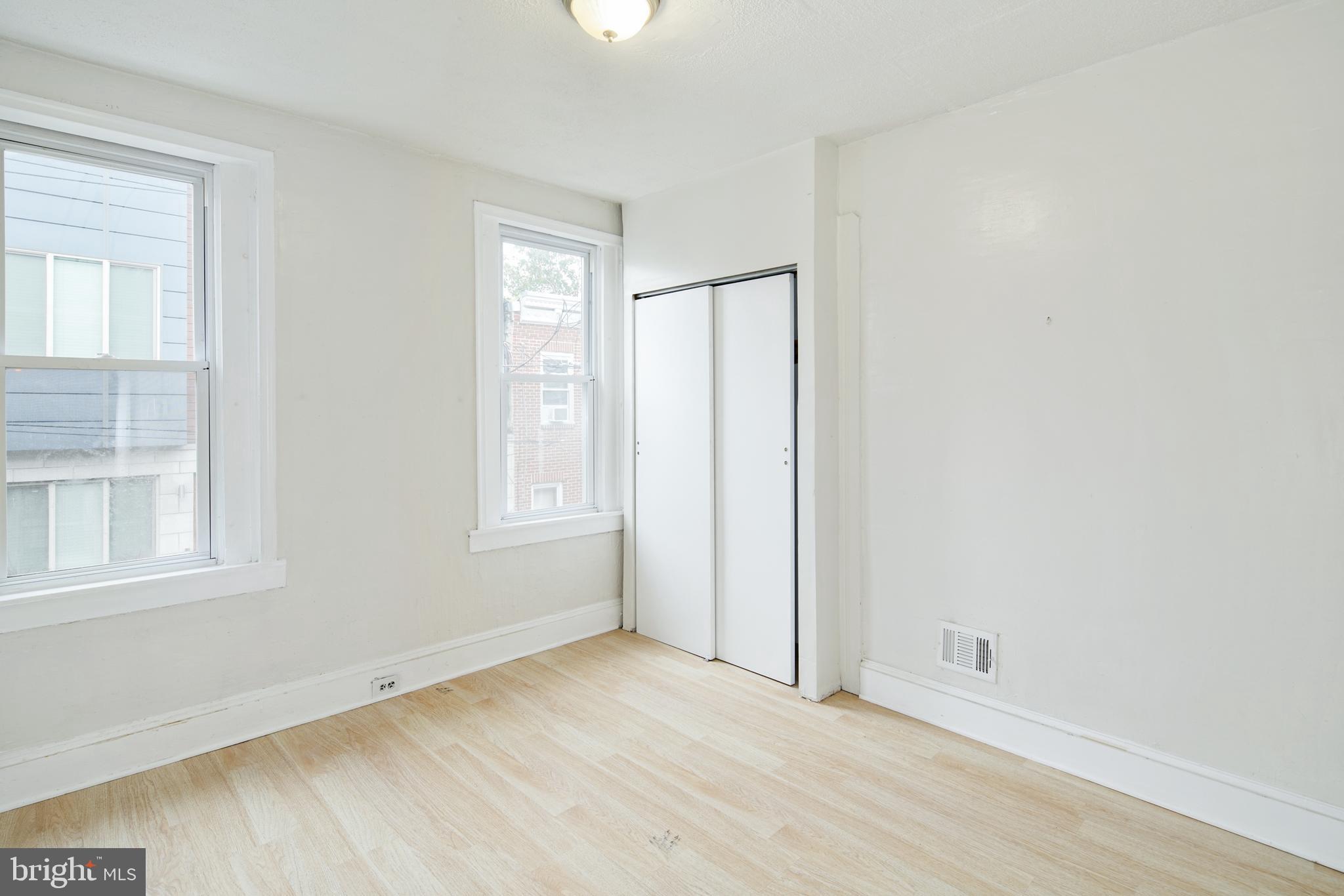 POINT BREEZE - Residential Lease