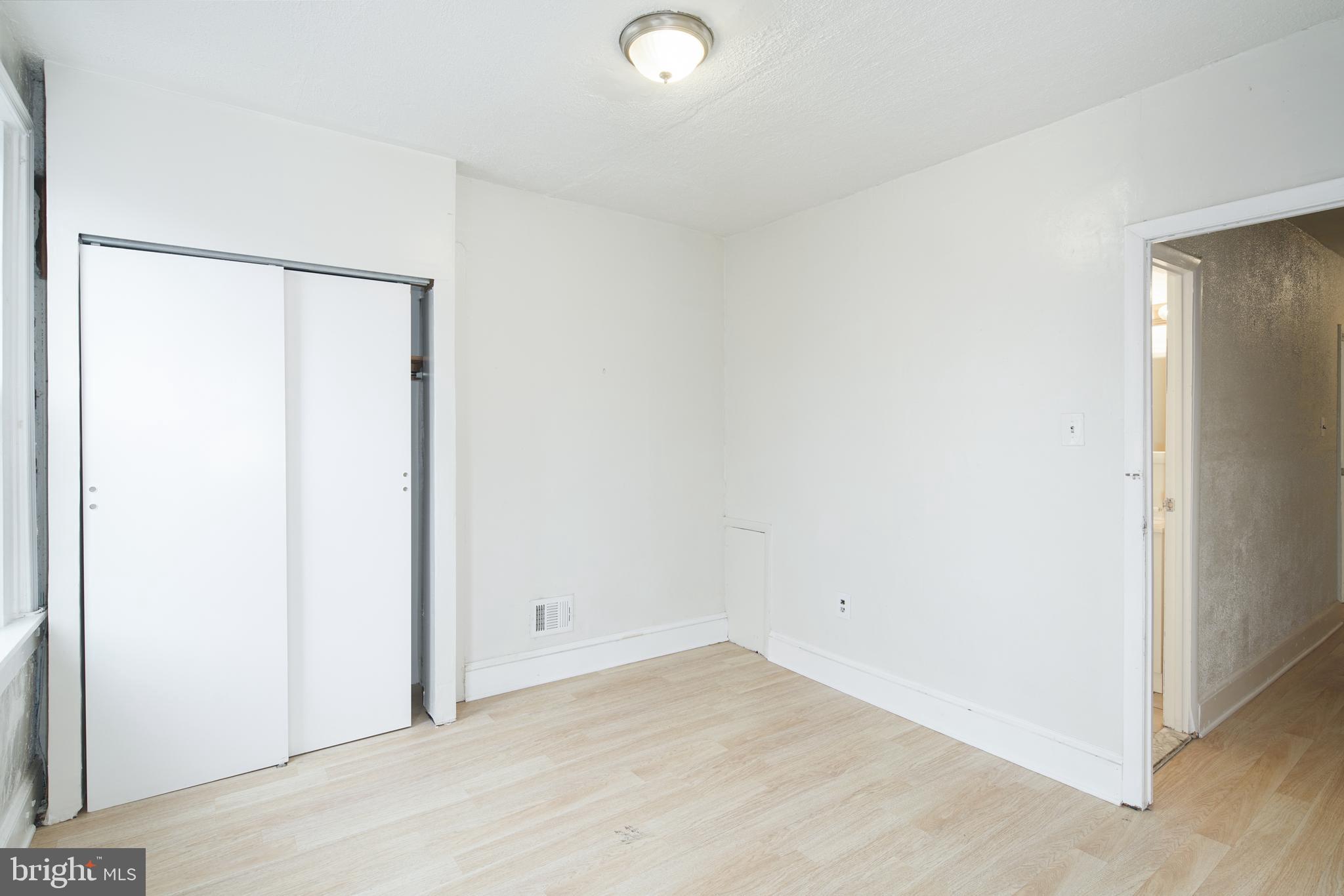 POINT BREEZE - Residential Lease