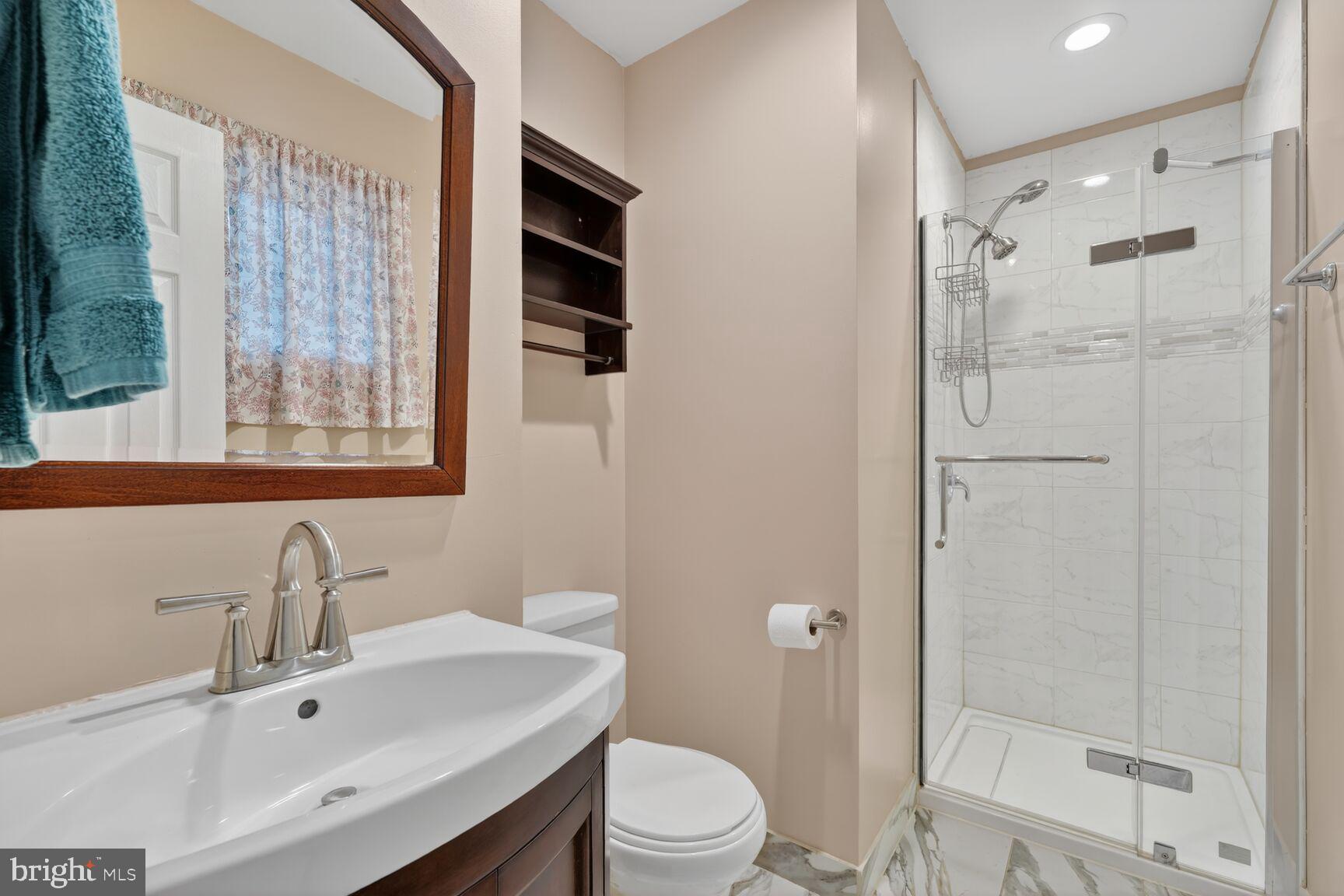 ROSE HILL FARMS - Residential