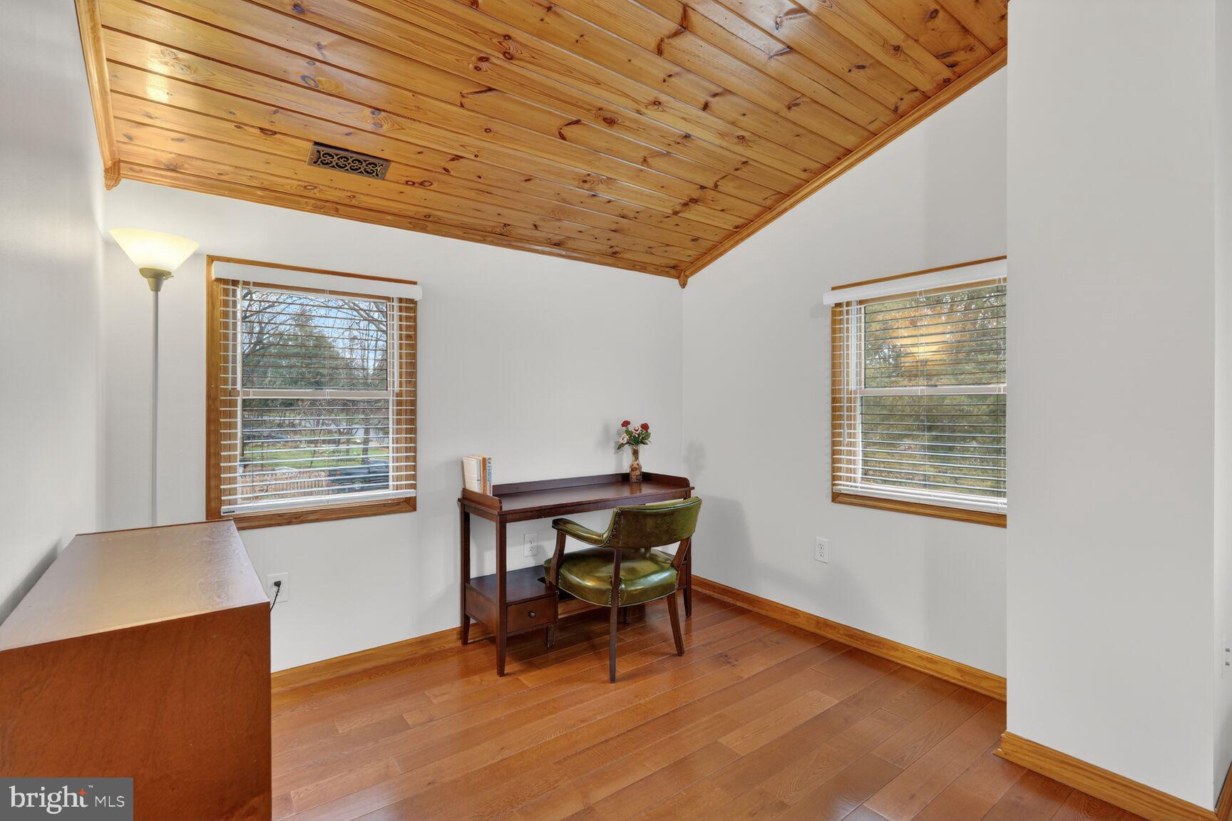 ROSE HILL FARMS - Residential