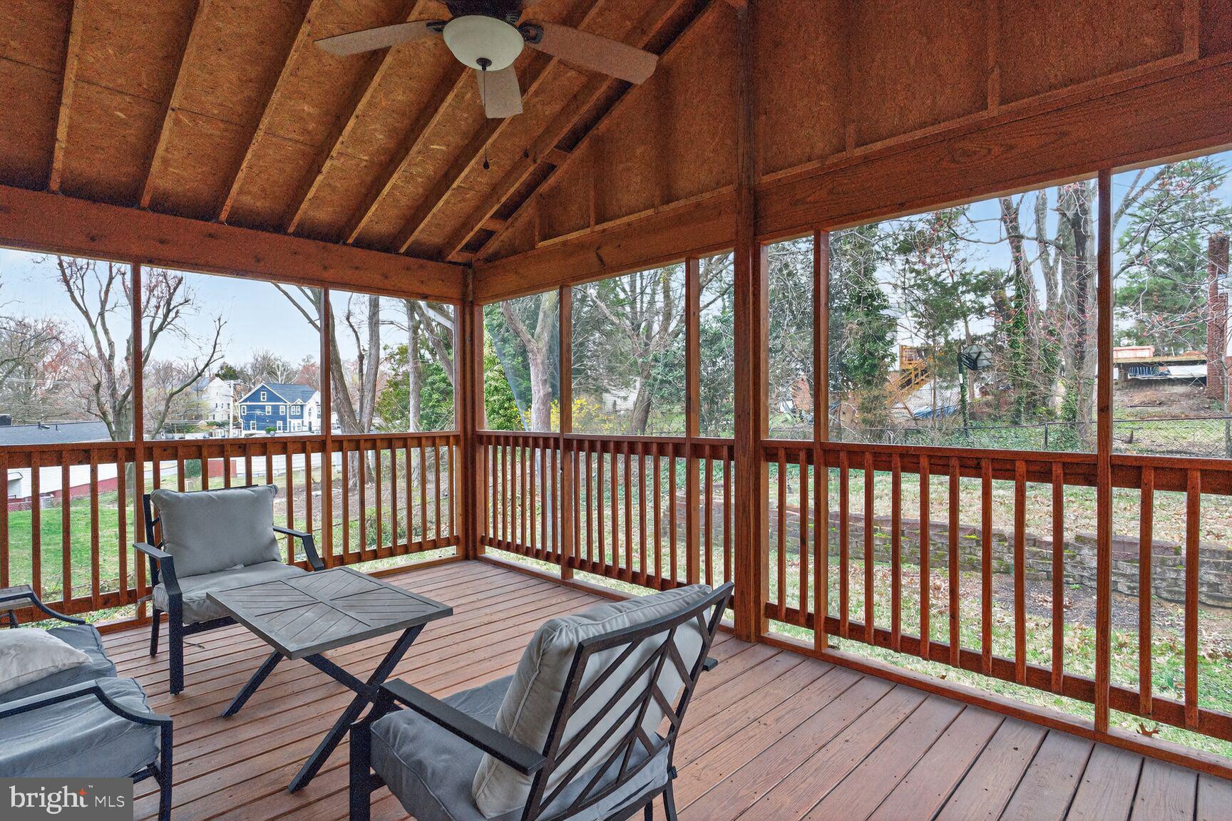 ROSE HILL FARMS - Residential