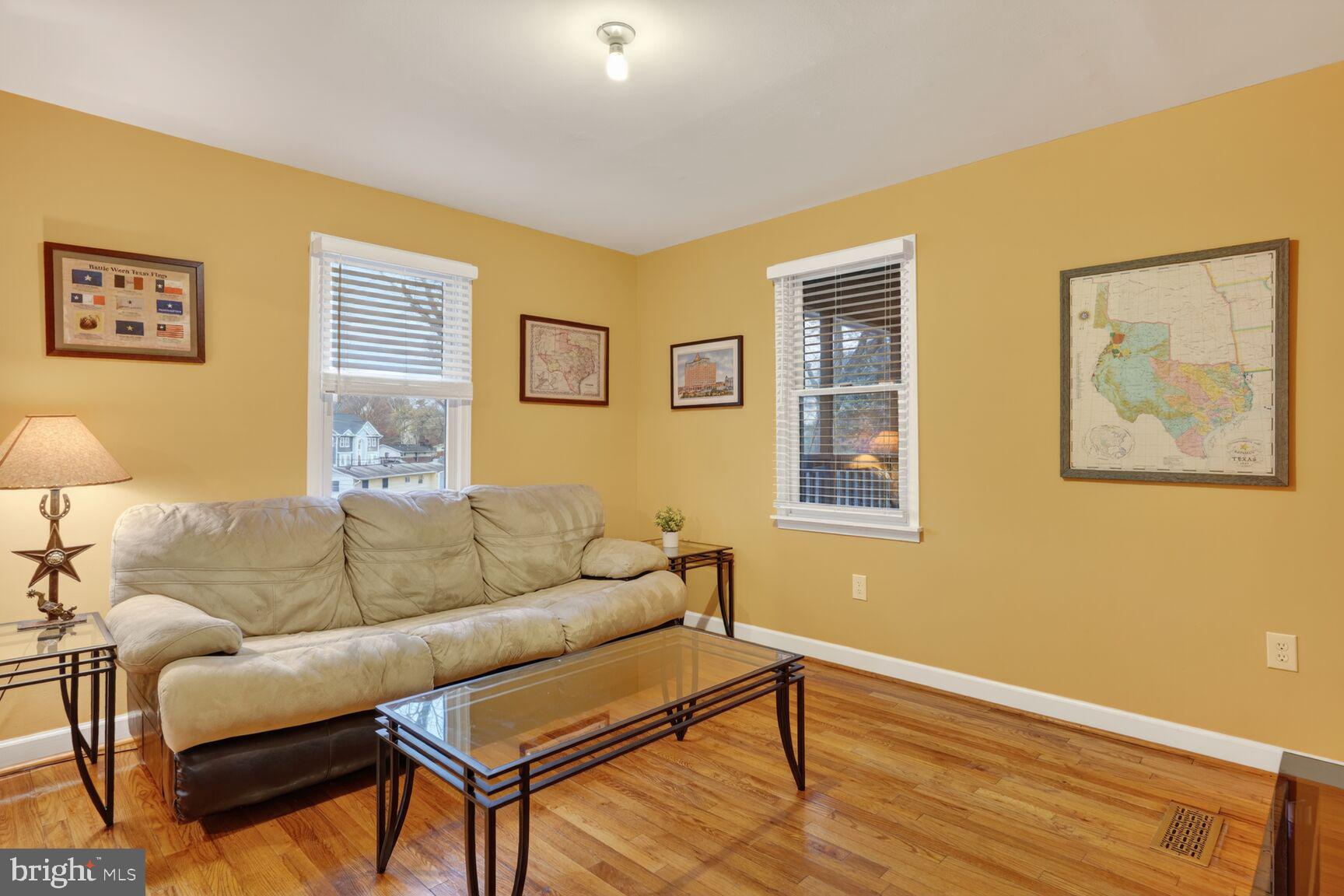 ROSE HILL FARMS - Residential