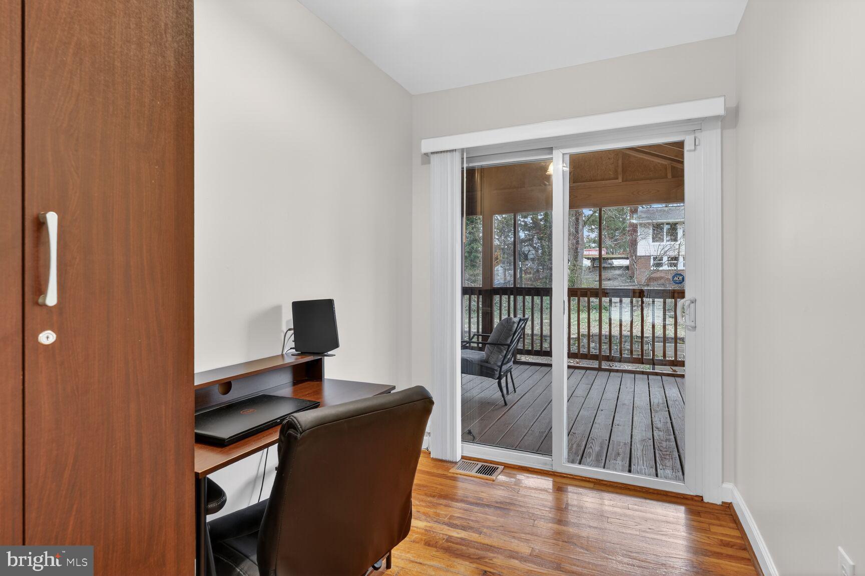 ROSE HILL FARMS - Residential