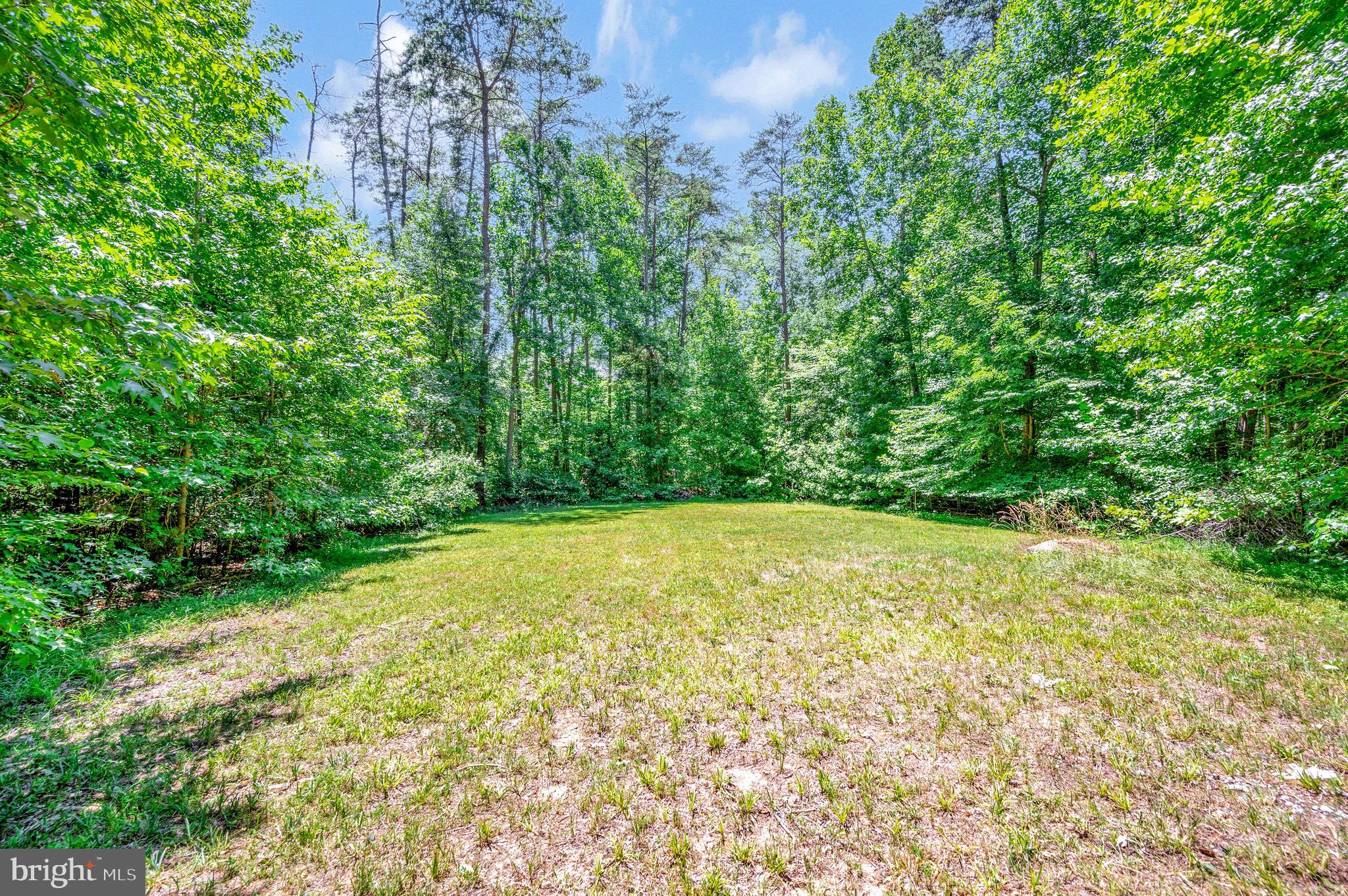 ROSE HILL FARMS - Residential