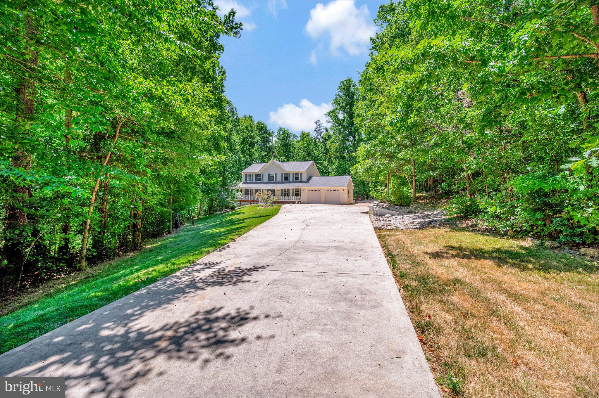 ROSE HILL FARMS - Residential