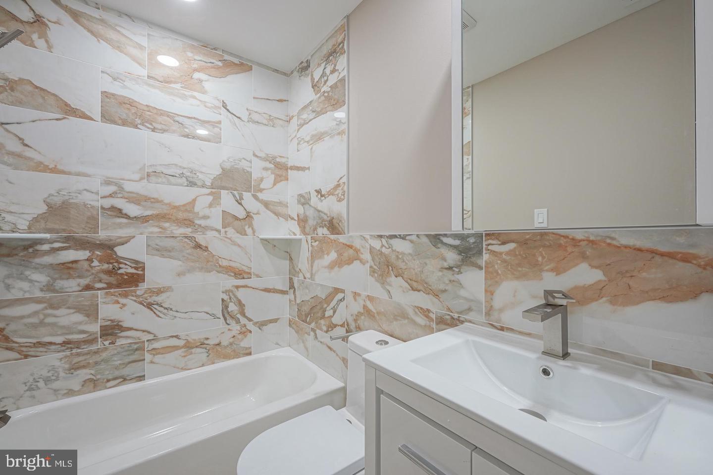 FITLER SQUARE - Residential