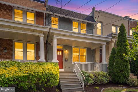 Photo of 629 Franklin Street NE, WASHINGTON, DC 20017 (MLS # DCDC2278058)