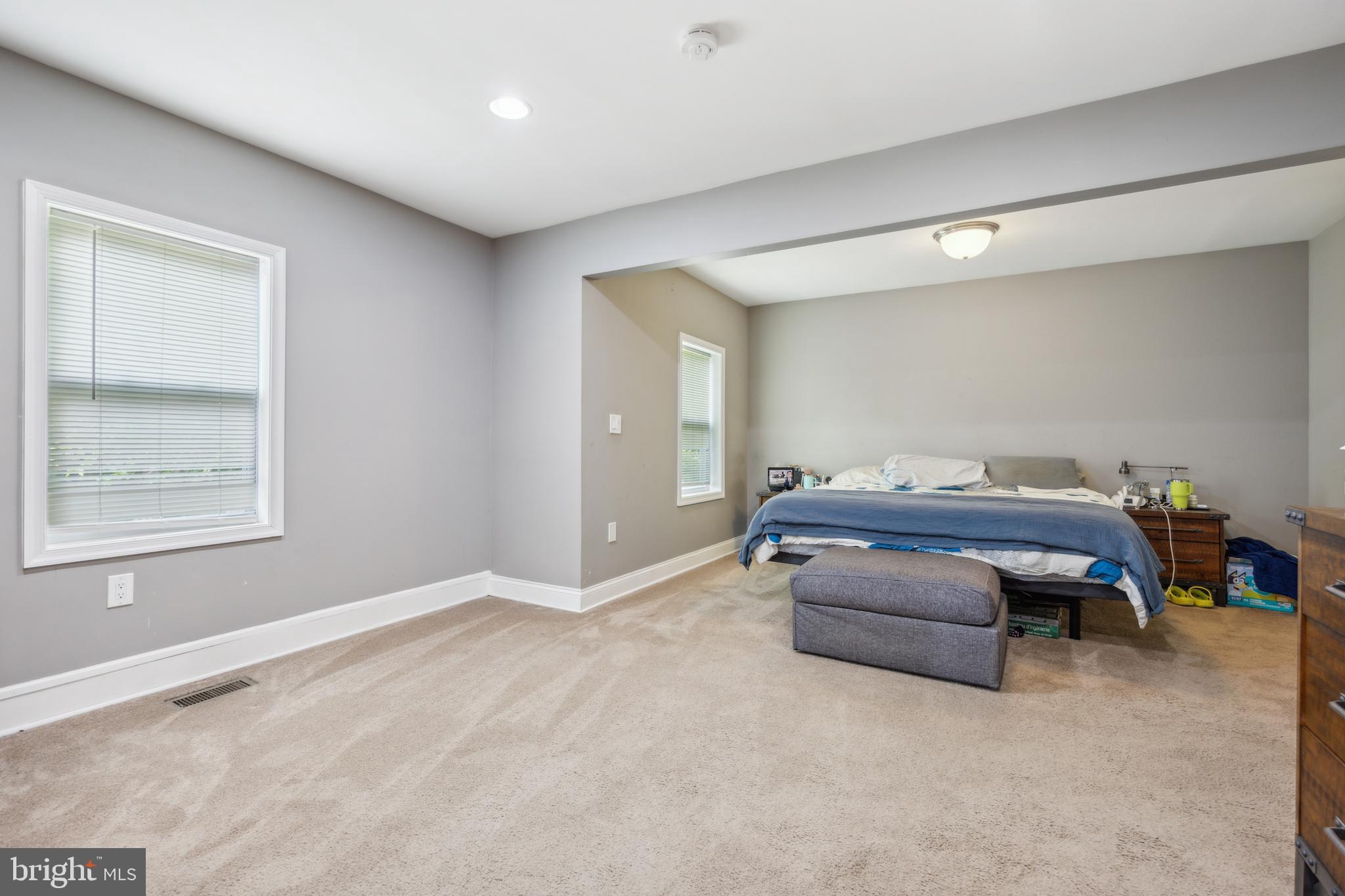 FERNDALE HEIGHTS - Residential