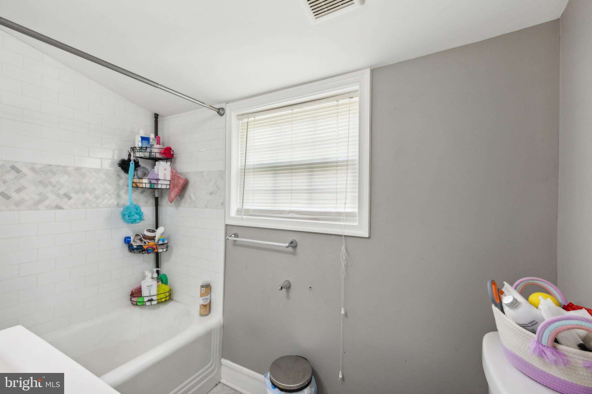 FERNDALE HEIGHTS - Residential