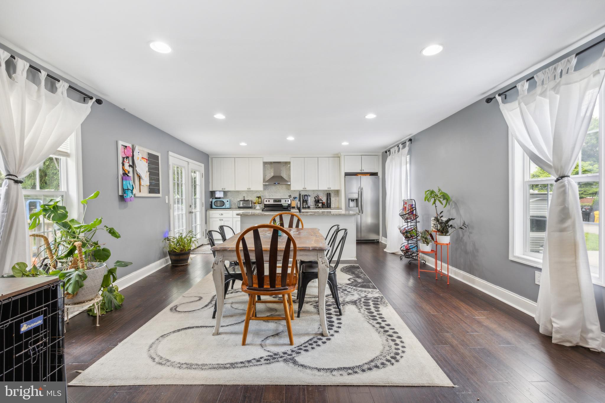 FERNDALE HEIGHTS - Residential