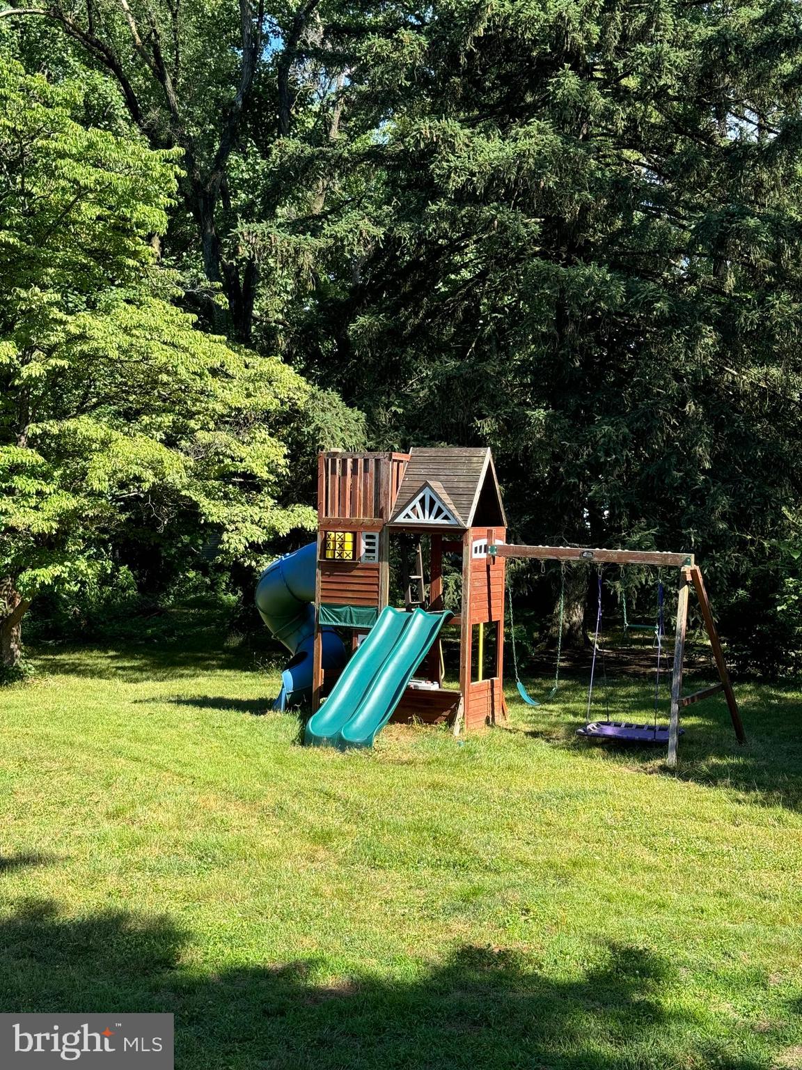 FERNDALE HEIGHTS - Residential