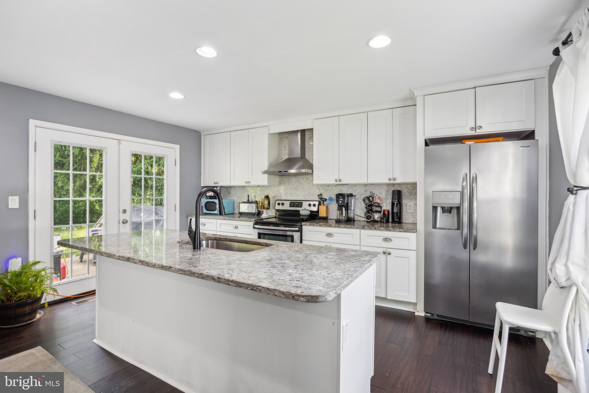 FERNDALE HEIGHTS - Residential