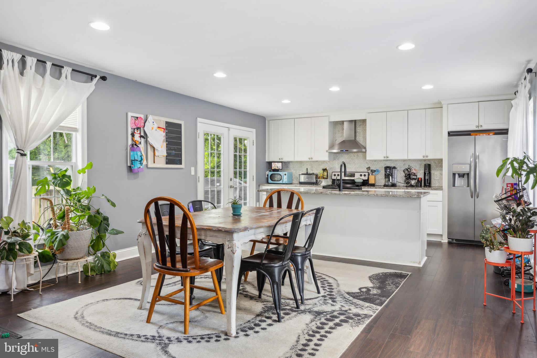 FERNDALE HEIGHTS - Residential