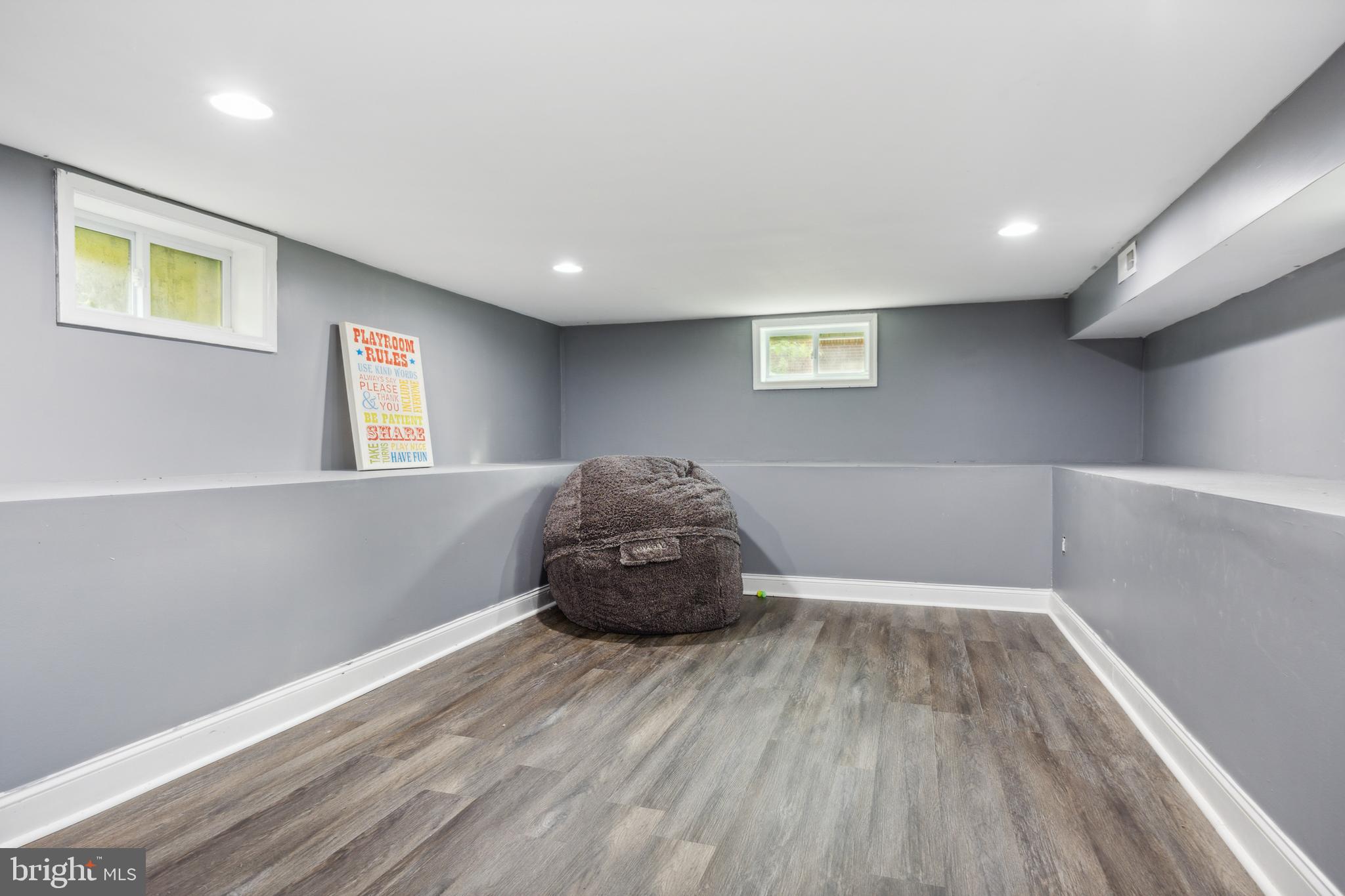 FERNDALE HEIGHTS - Residential