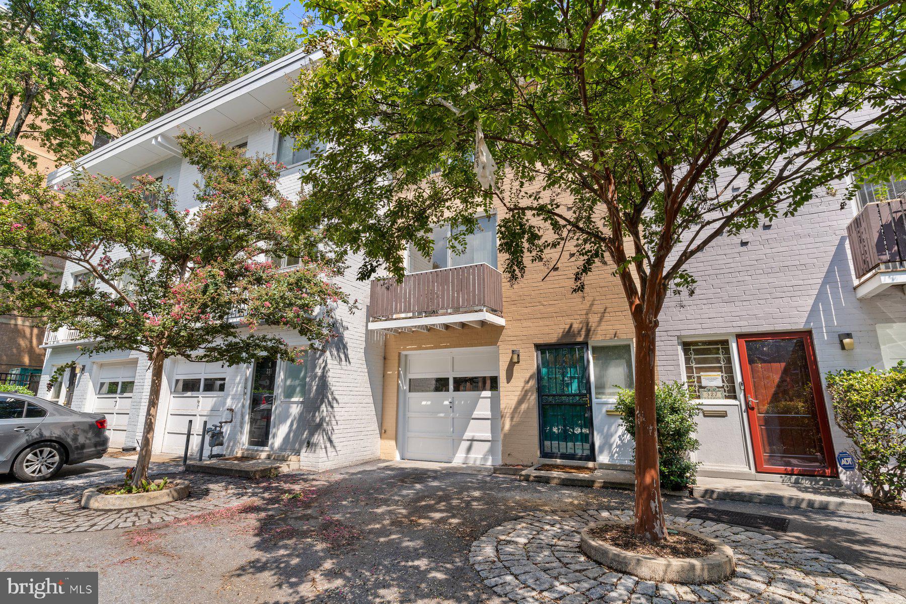 329 I STREET SW 205