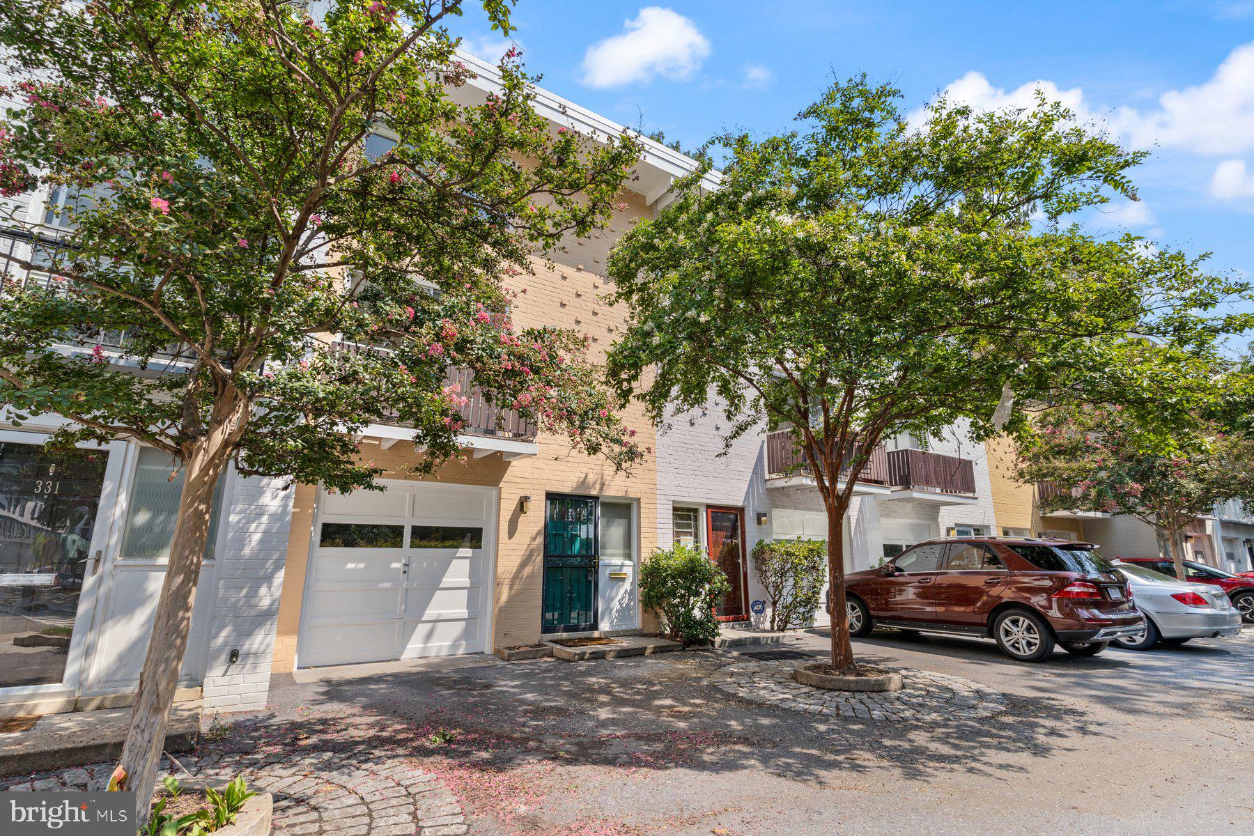 329 I STREET SW 205