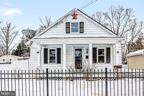 Tiny photo for 7 S George Street, MECHANICSBURG, PA 17055 (MLS # PACB2050466)