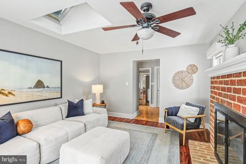 Tiny photo for 7 S George Street, MECHANICSBURG, PA 17055 (MLS # PACB2050466)