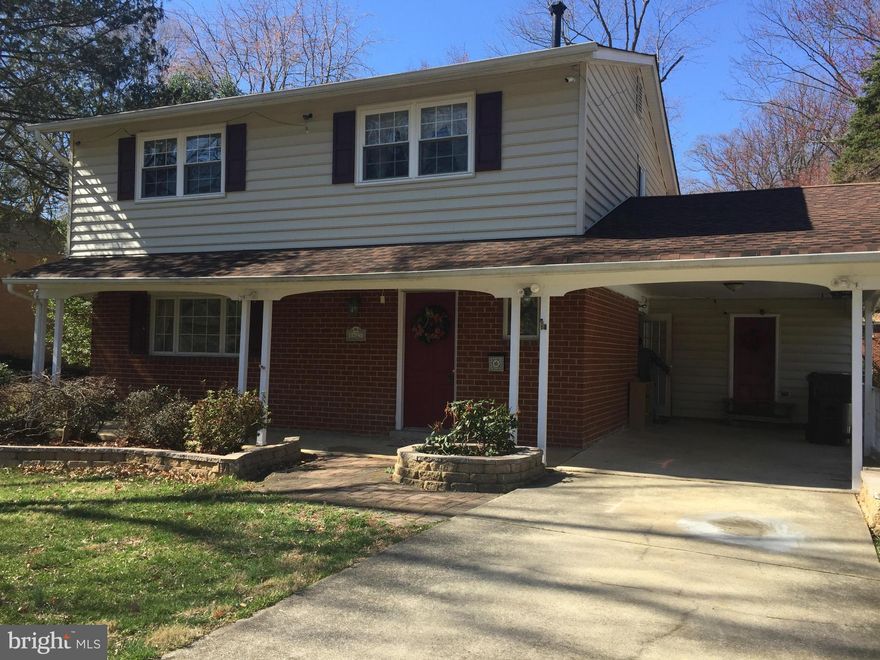 Prime location,Min.to 495, 395, 66, GMU, VRE,metrobus,shops,FX schools.Serene, full of trees, quiet trails. $45,000 recent update of roof,HVAC system, tile,screened porch,patio,deck,nice landscape view, 1 carport,finished spacious walk out basemnt, tile floor, fresh paint,recessed lighting. Hardwood floor thru out.Plenty storage.Nice landscape, nice flat lot.Great for investors/first time buyers.