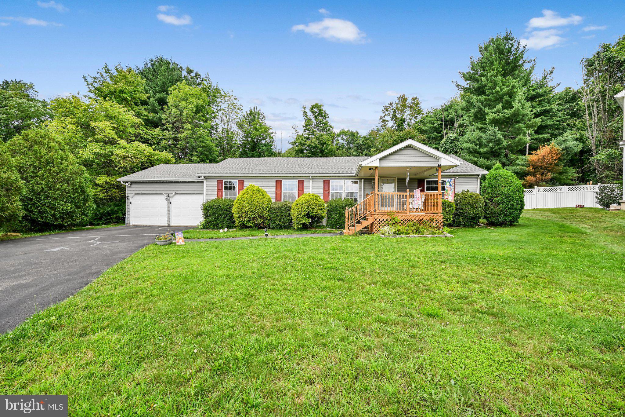 90 HOMETOWN AVENUE