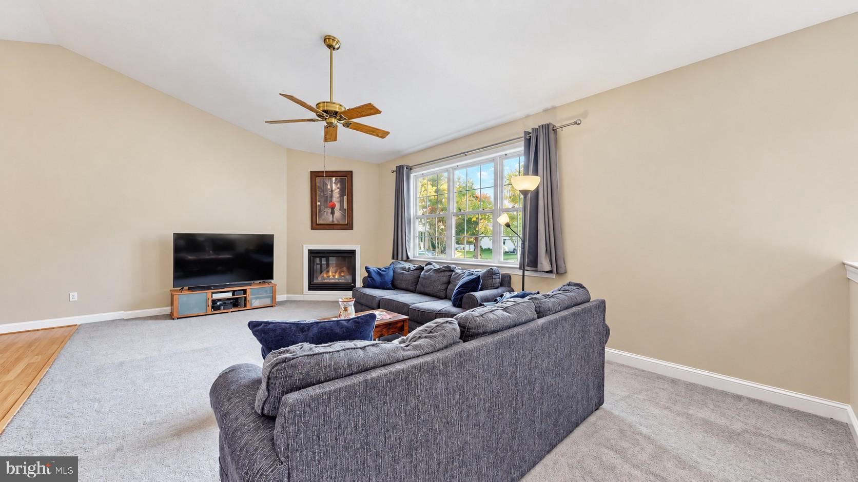 17 LENWOOD COURT
