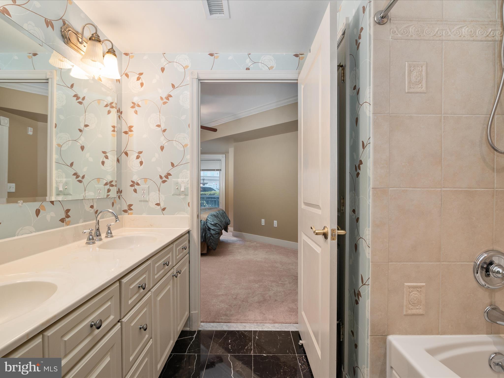 PARK PLACE - Residential Lease