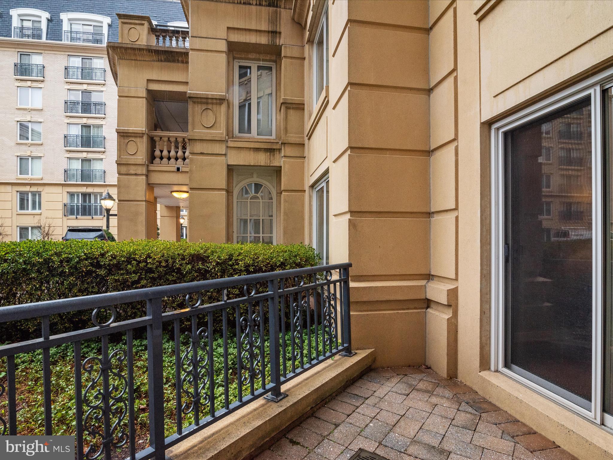 PARK PLACE - Residential Lease