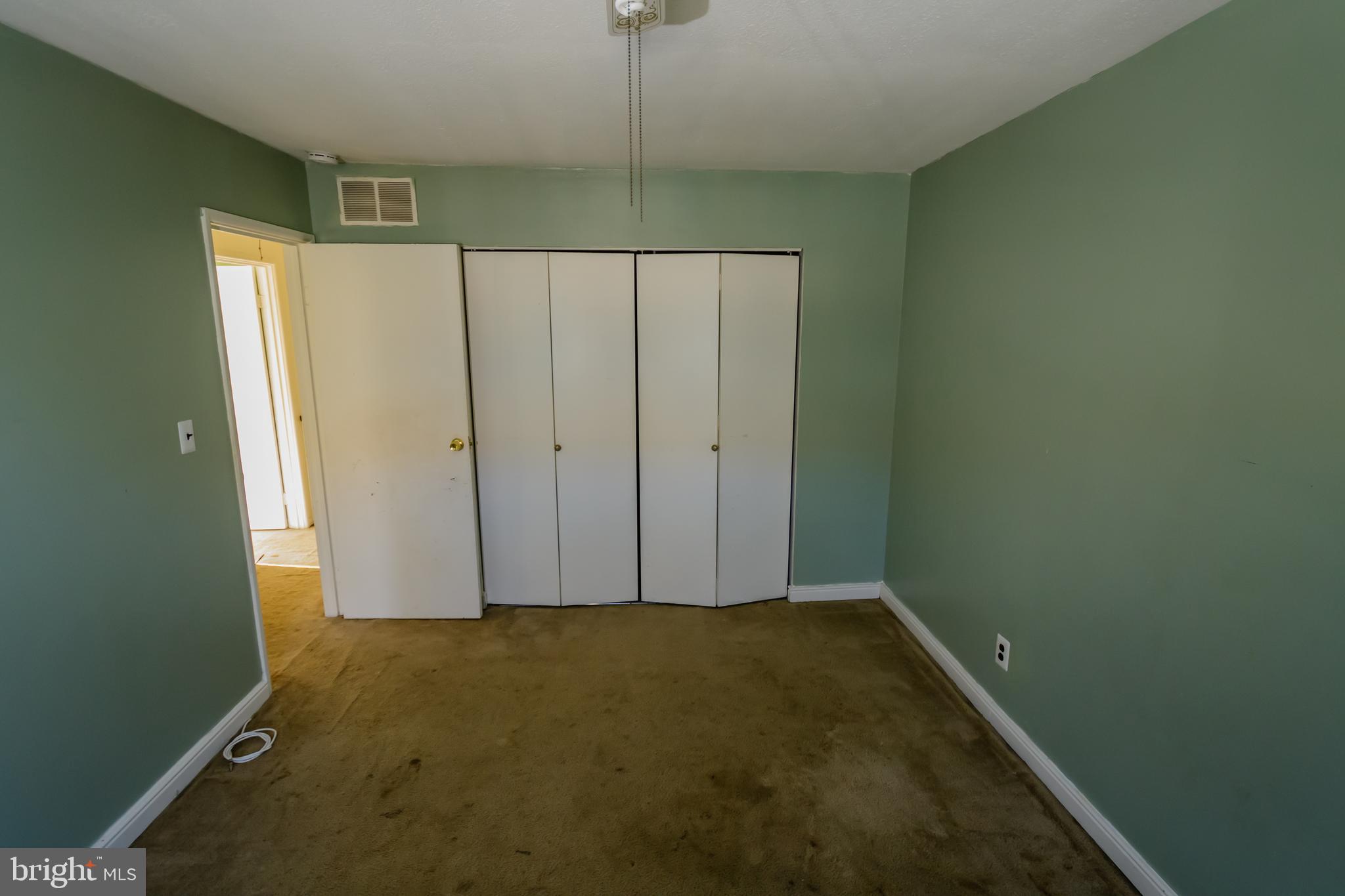 WHISKEY BOTTOM - Residential