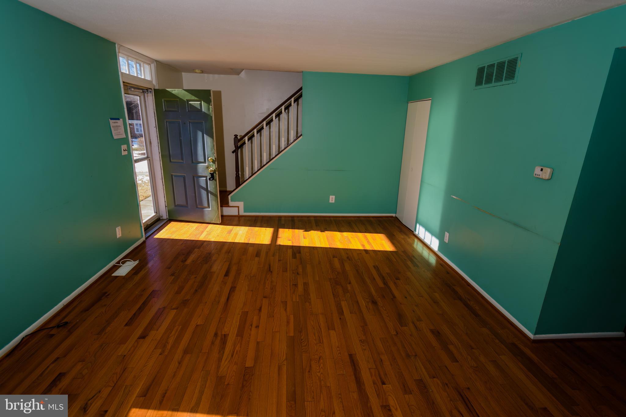 WHISKEY BOTTOM - Residential