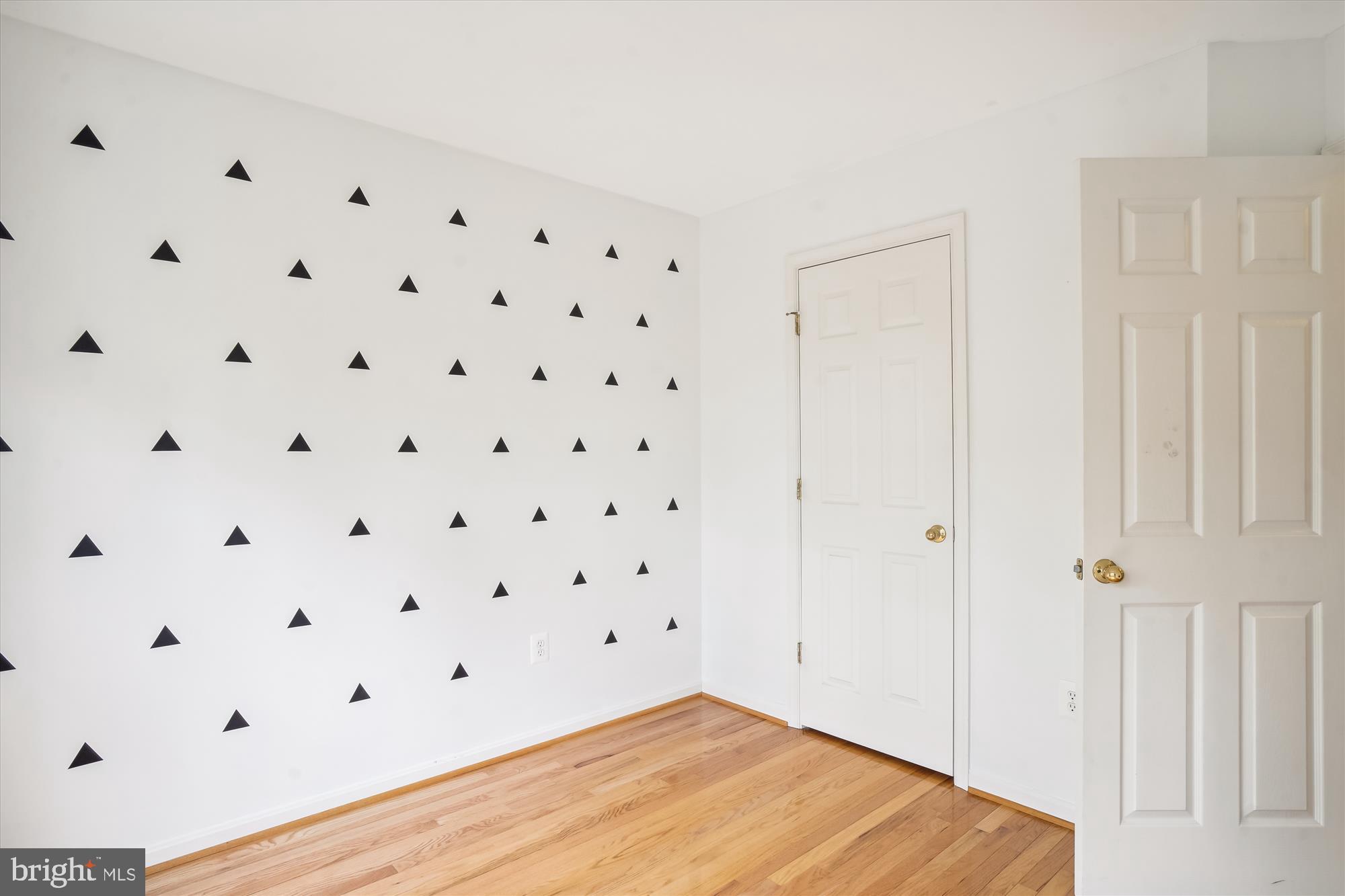 NORTH CROSSING - Residential Lease