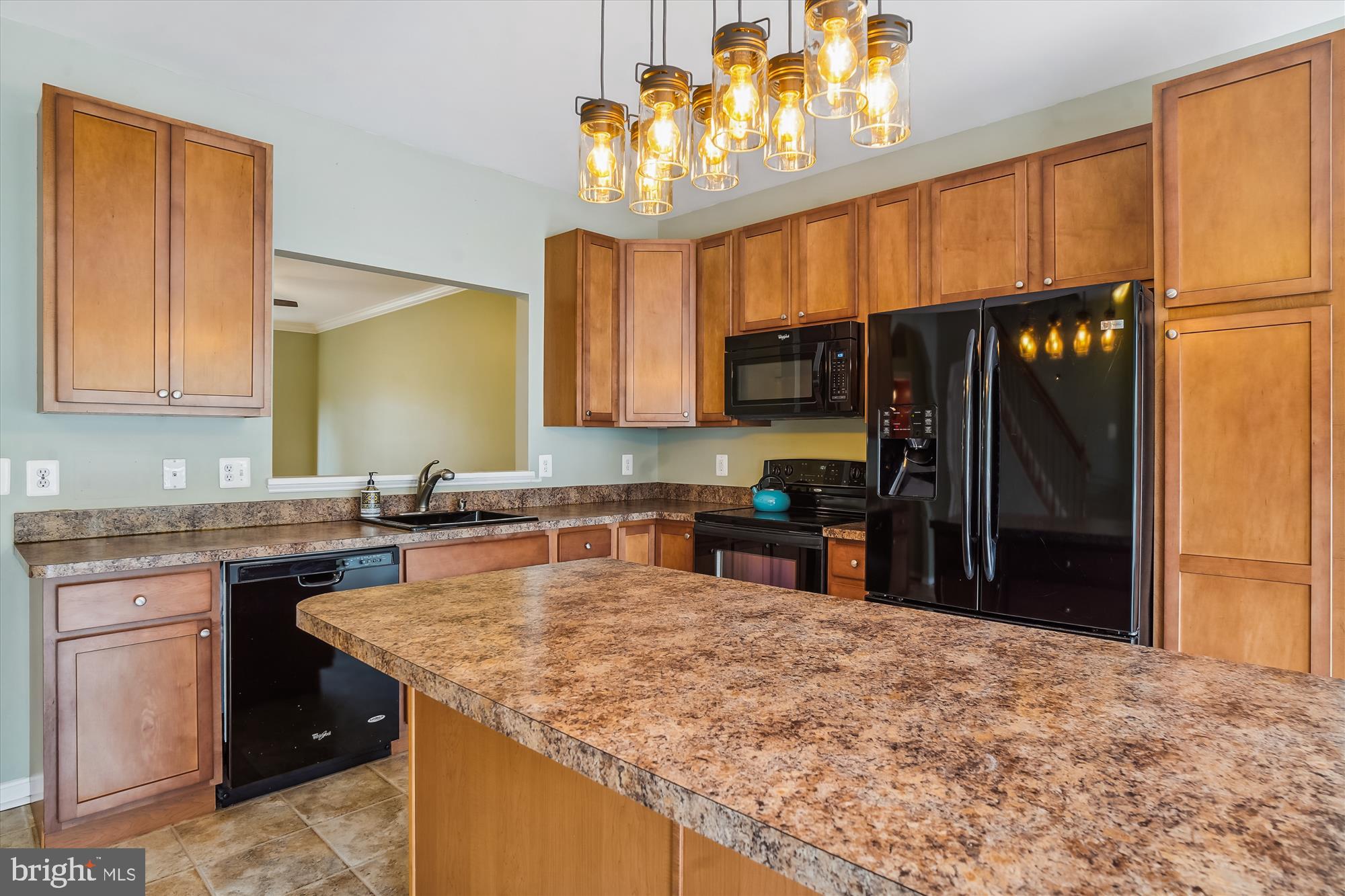 NORTH CROSSING - Residential Lease