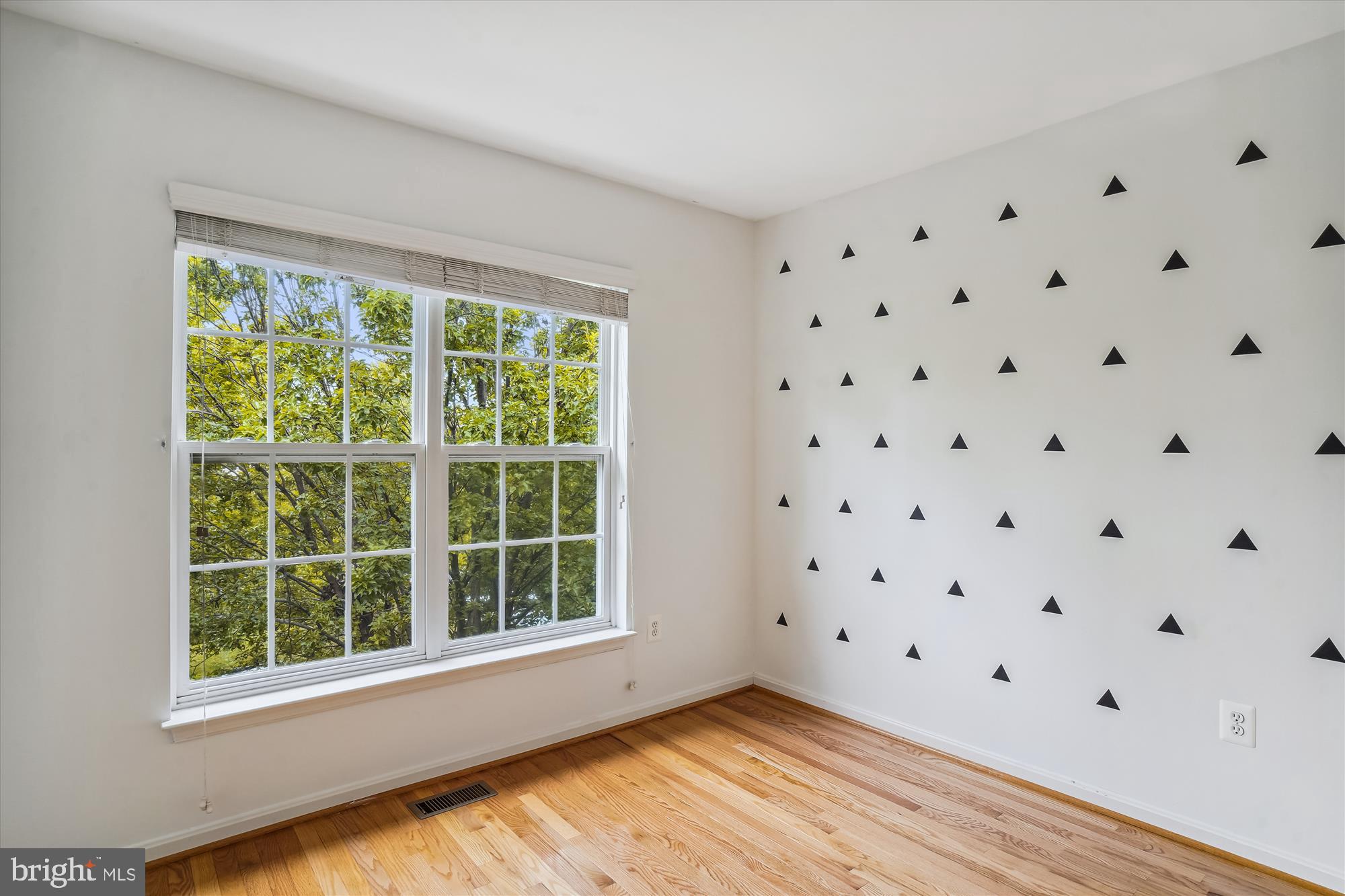 NORTH CROSSING - Residential Lease