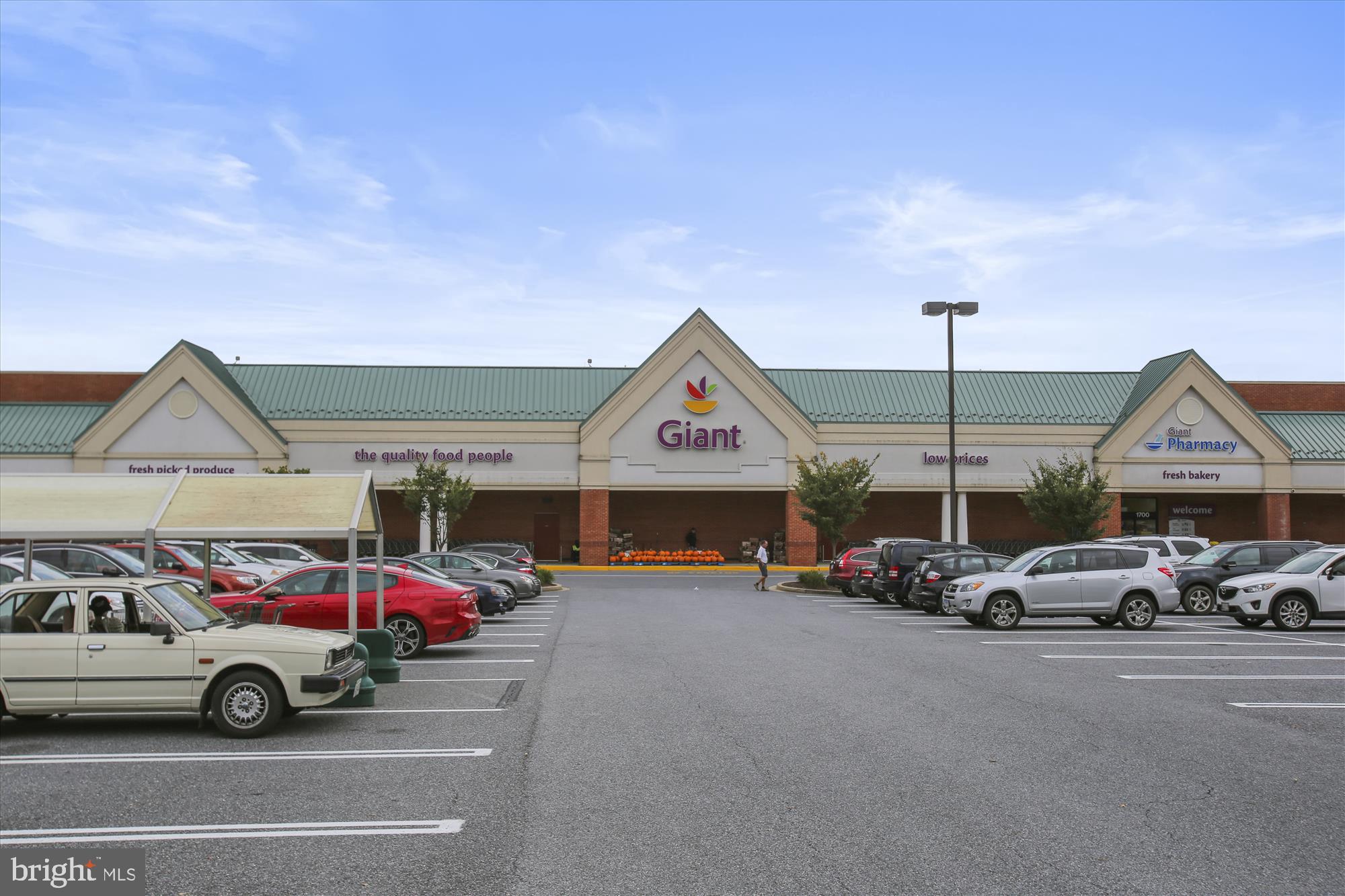 NORTH CROSSING - Residential Lease