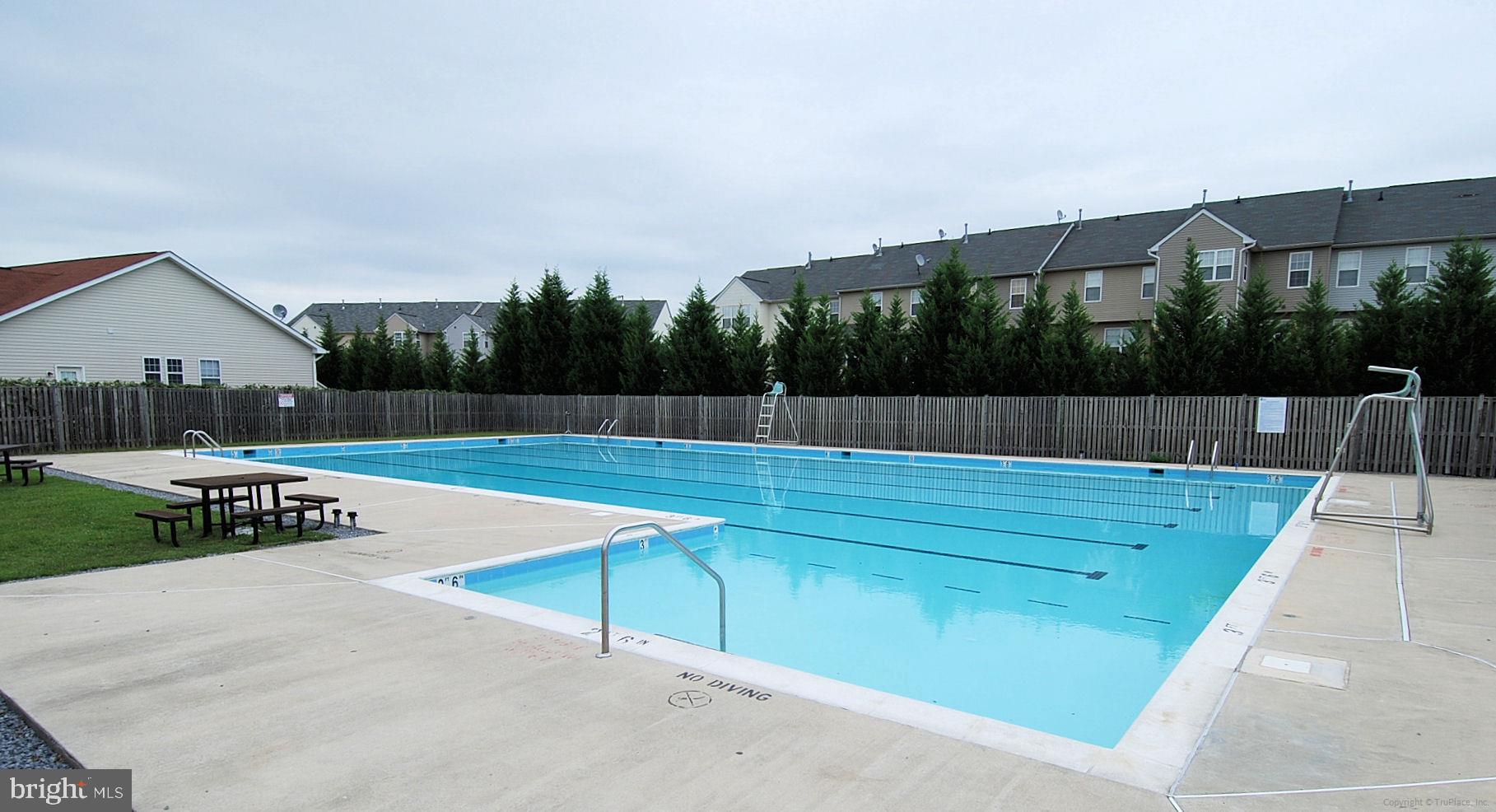 NORTH CROSSING - Residential Lease