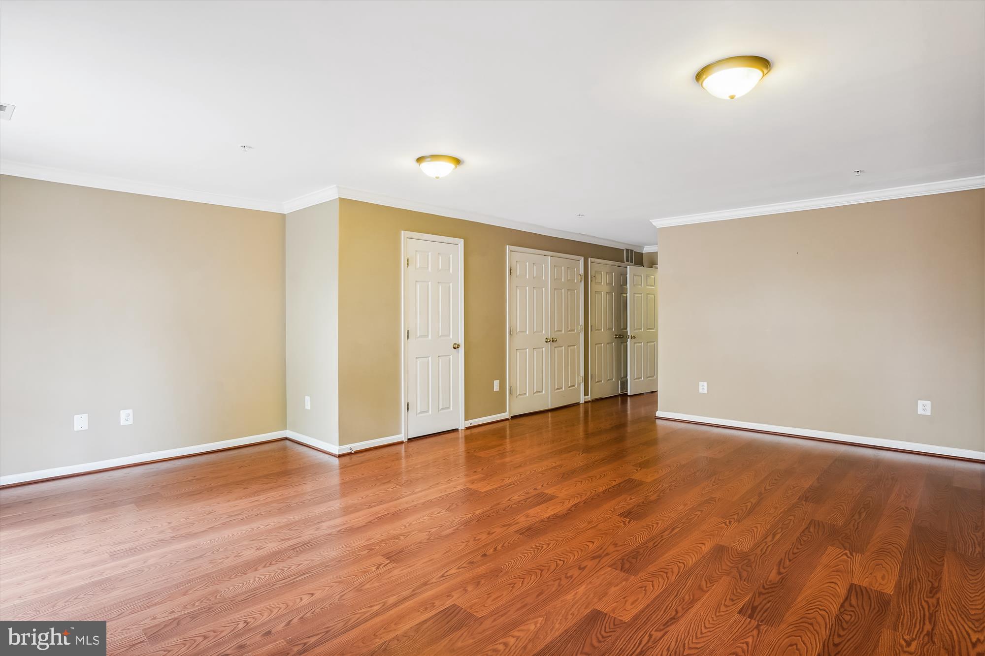 NORTH CROSSING - Residential Lease